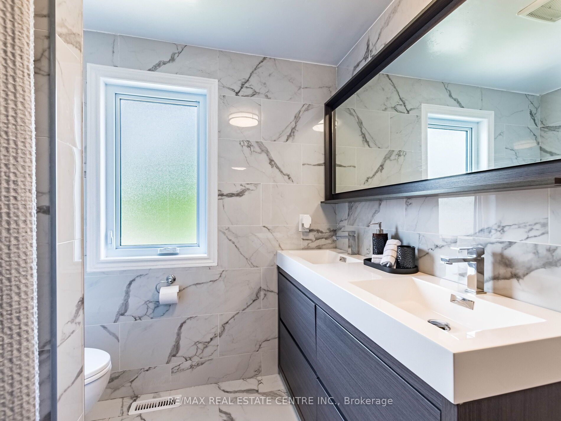 52 Mozart Crescent Property Photo 39