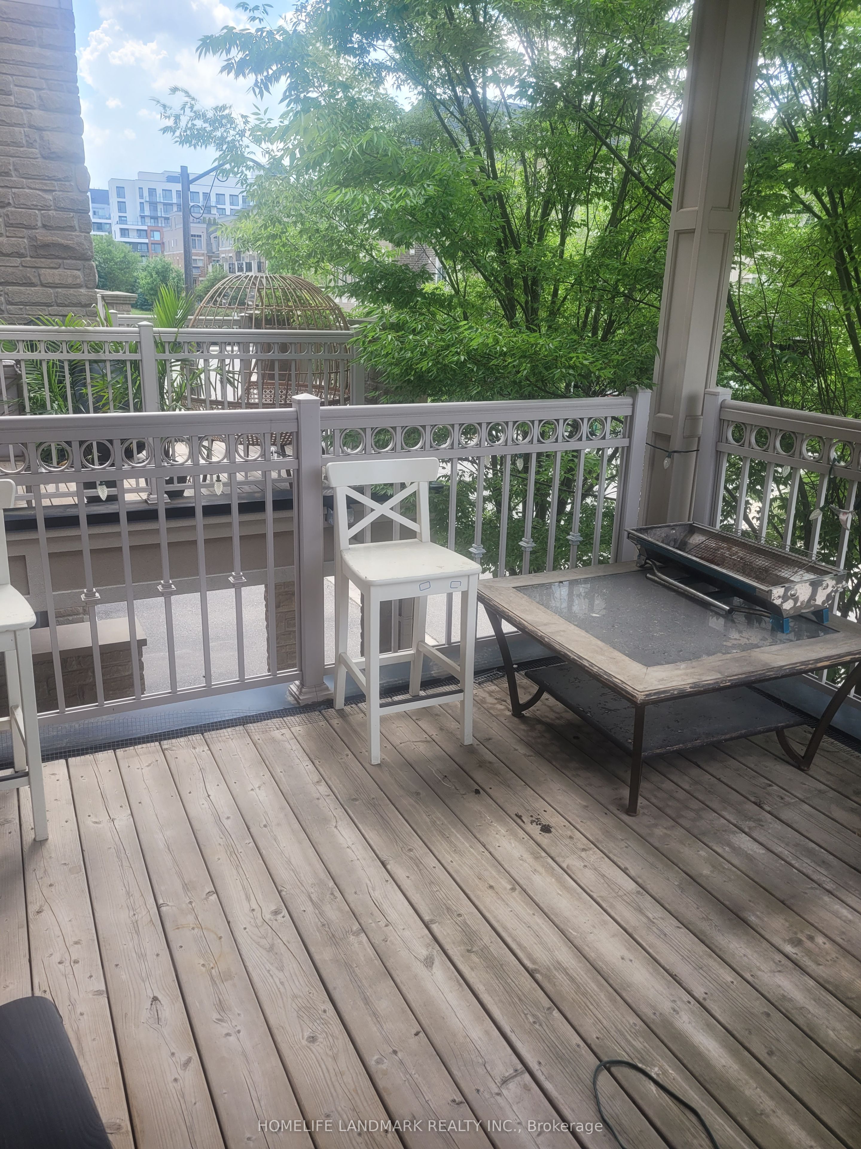 #82 - 2435 Greenwich Drive Property Photo 11
