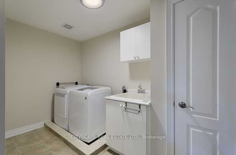3170 Southwind Road Property Photo 36