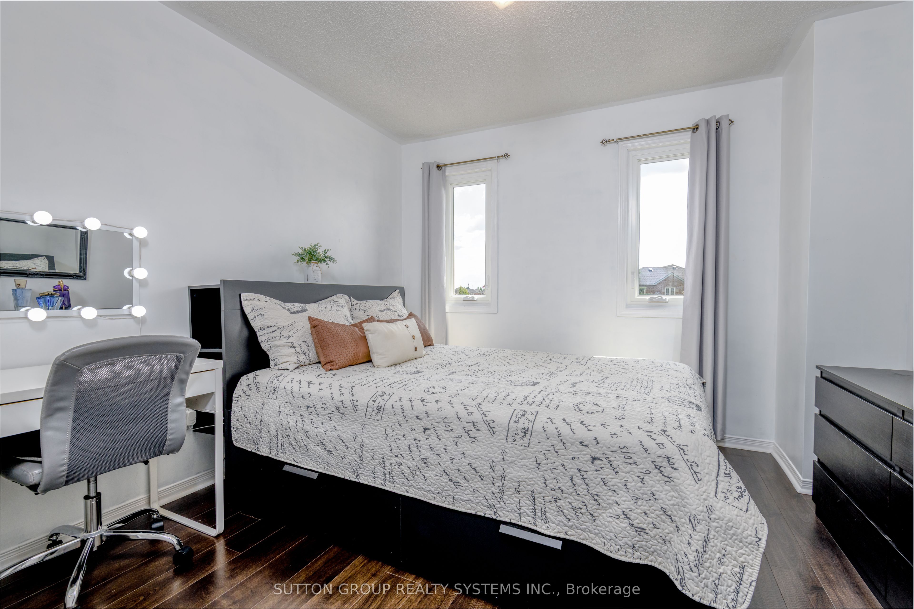 39 Morningmist Street Property Photo 17