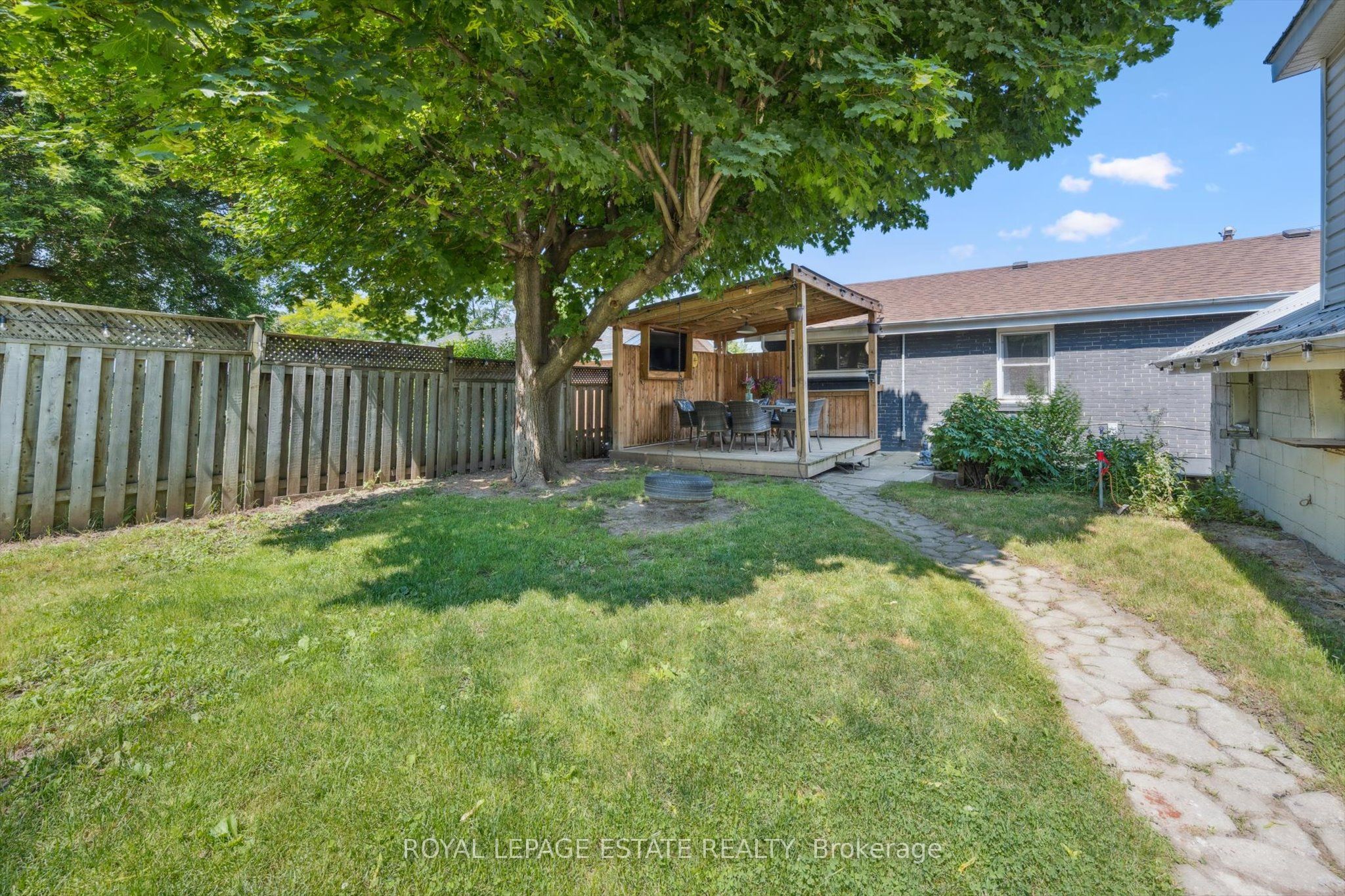 57 Nanwood Drive Property Photo 26