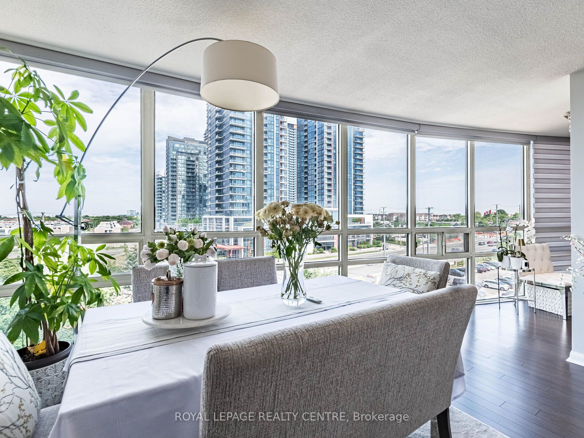50 Eglinton Avenue W 601 Property Photo 10