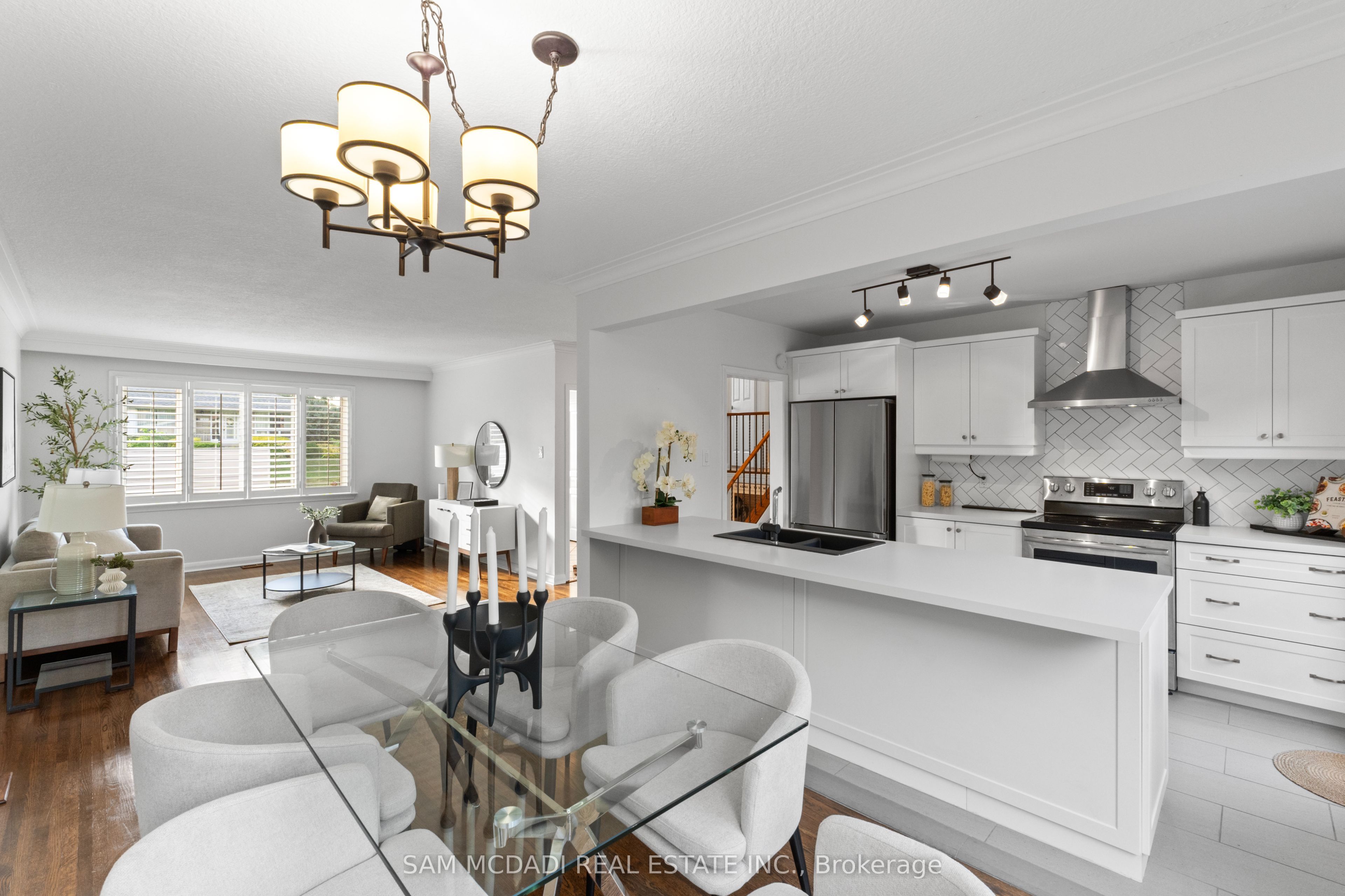 1854 Christopher Road Property Photo 4