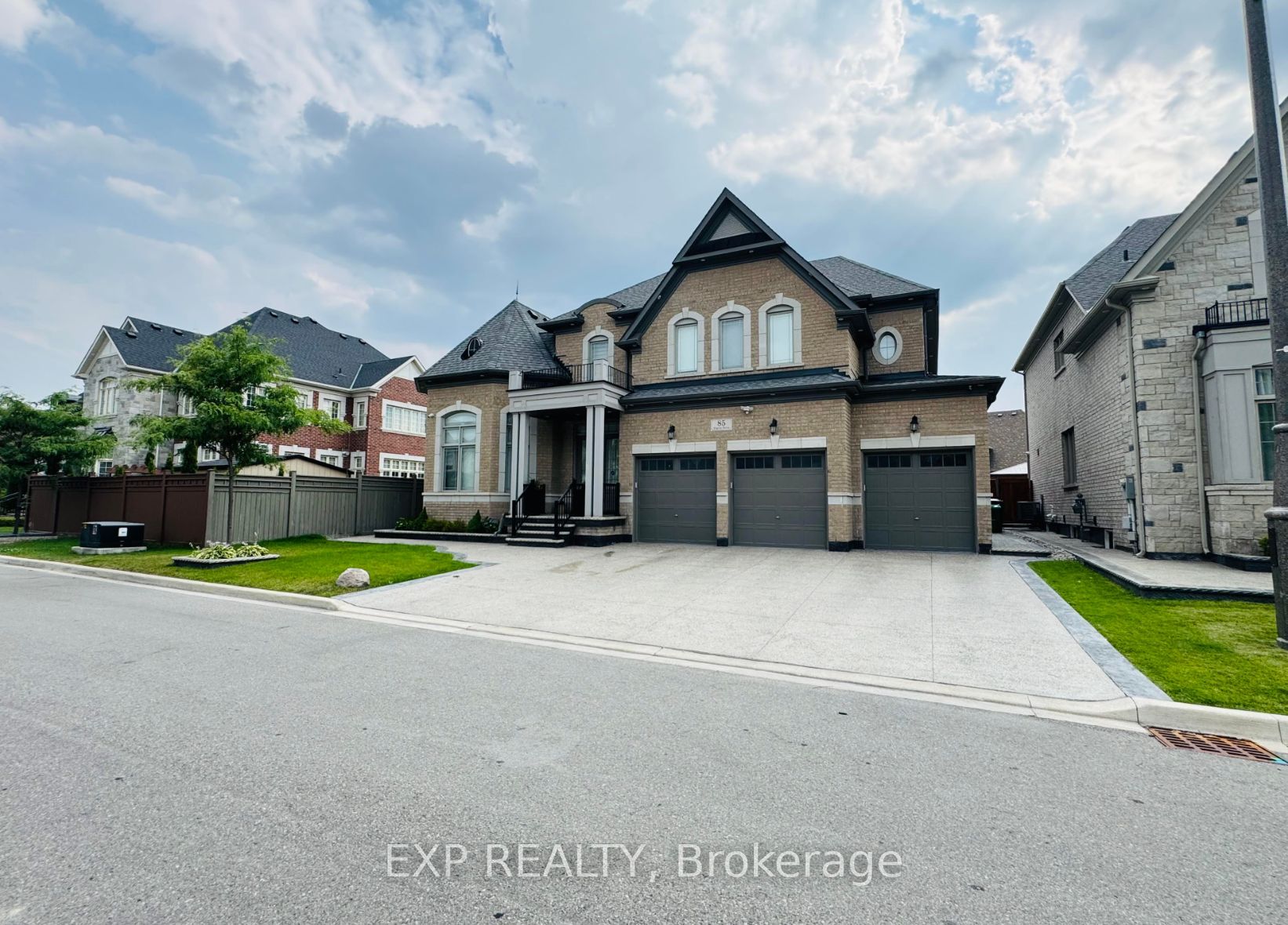 85 Degrey Drive (bsmnt) Property Photo 1