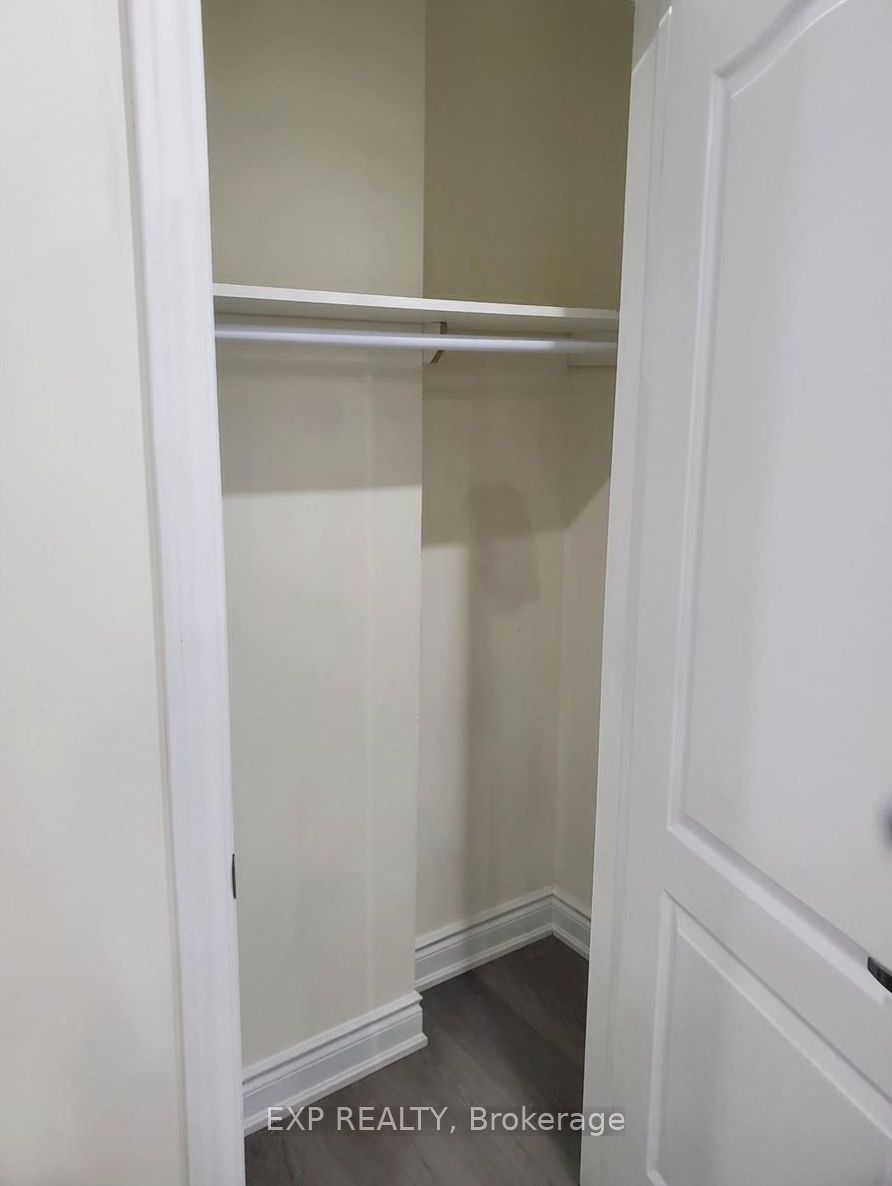 85 Degrey Drive (bsmnt) Property Photo 17