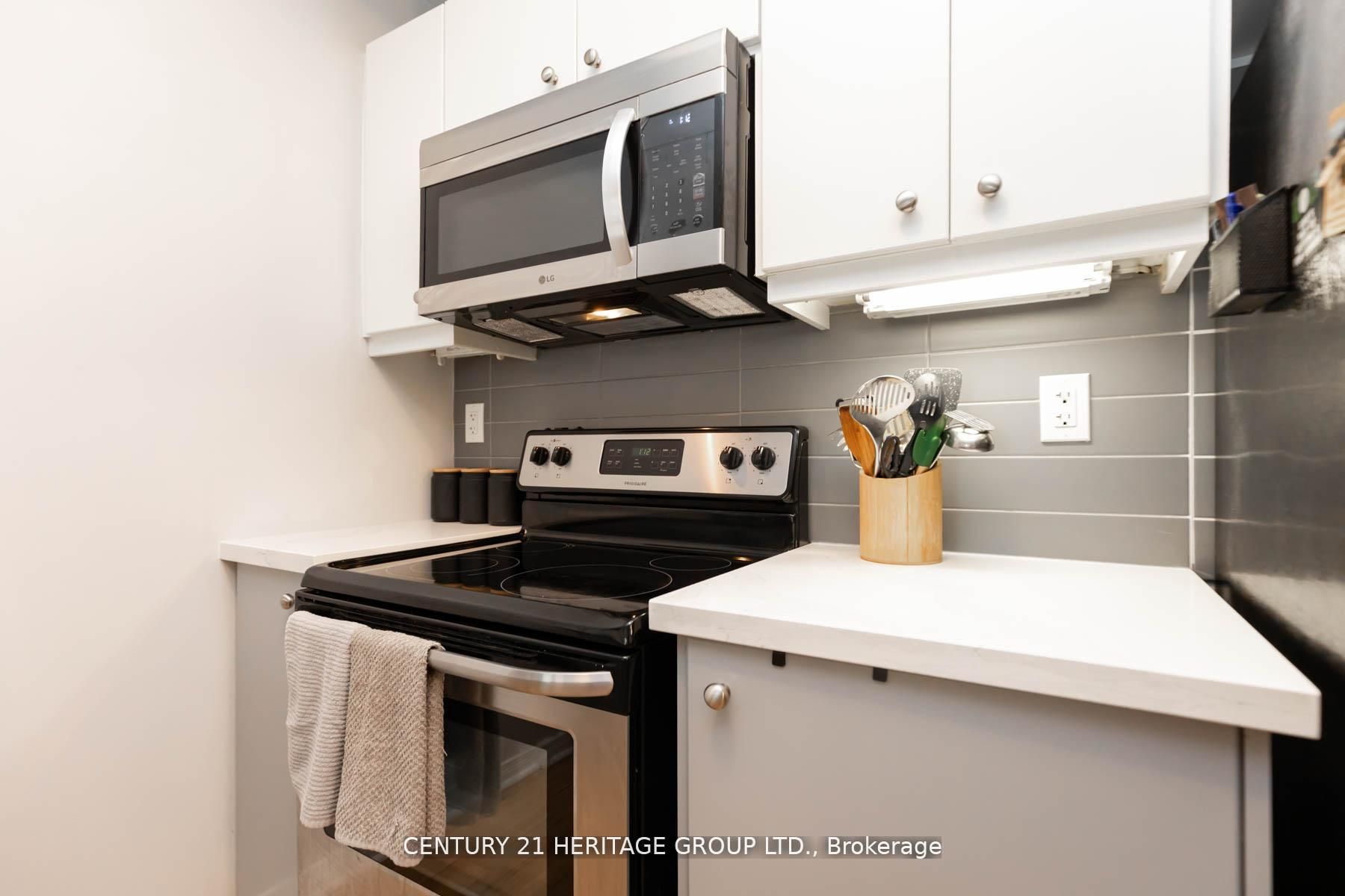 #44 - 68 Winston Park Boulevard Property Photo 9
