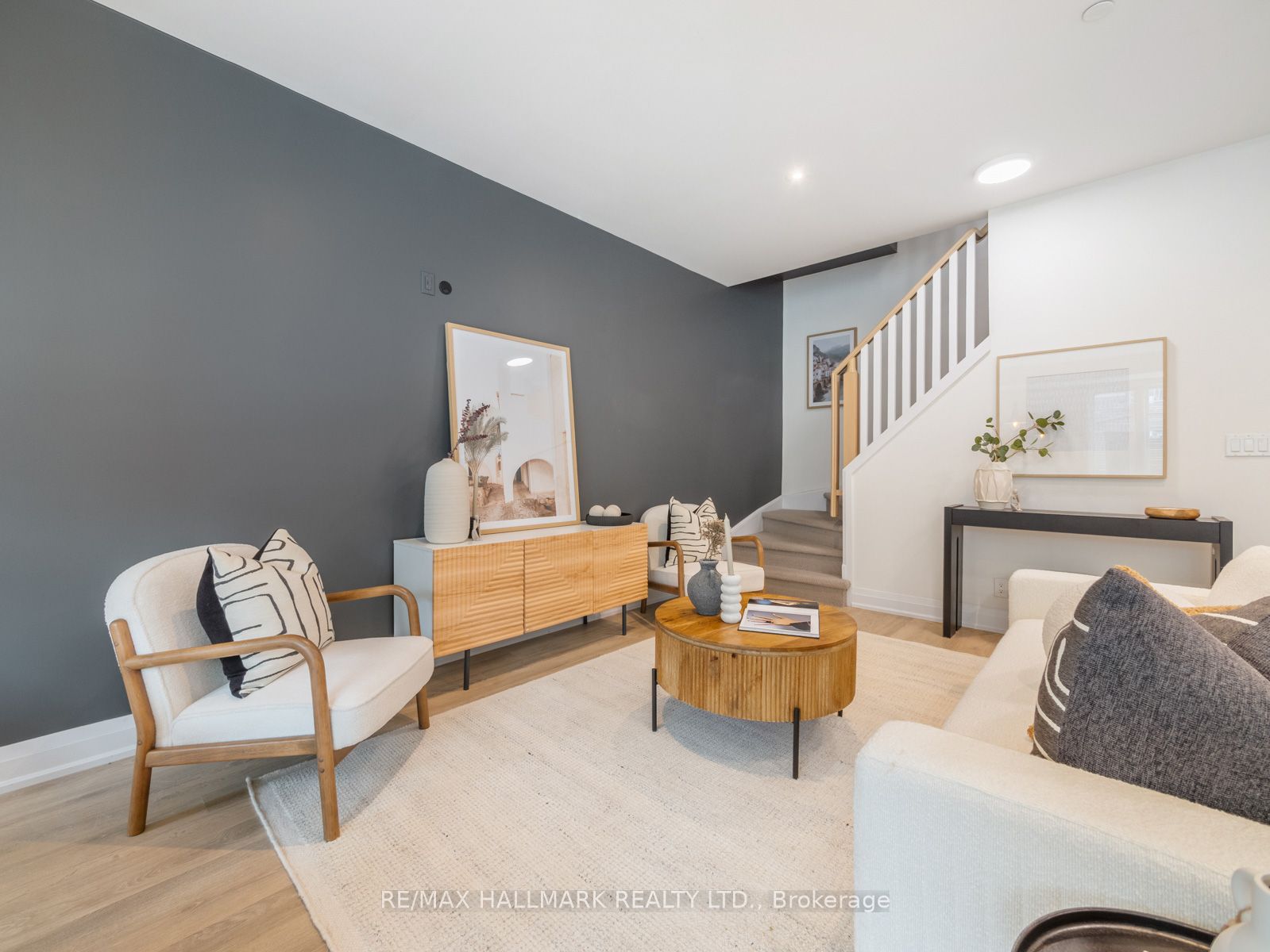 85 Eastwood Park Gardens 3 Property Photo 18