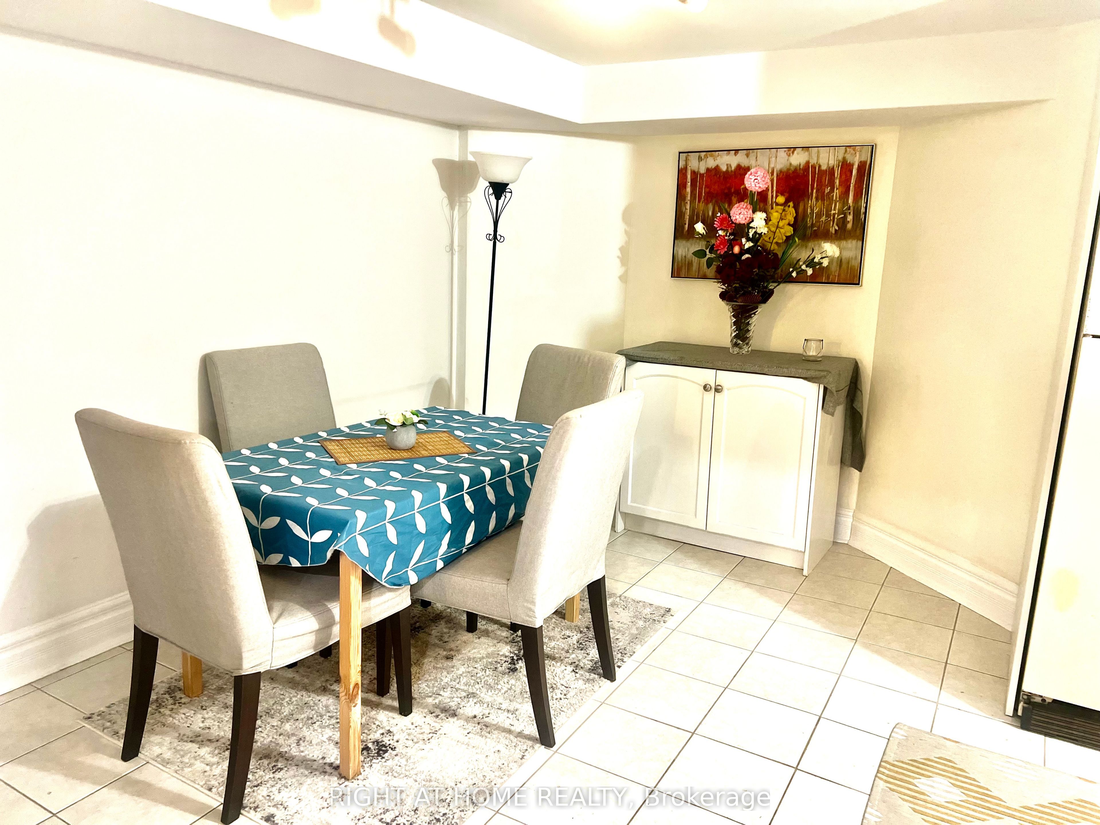 289 Laurentian Avenue Property Photo 3