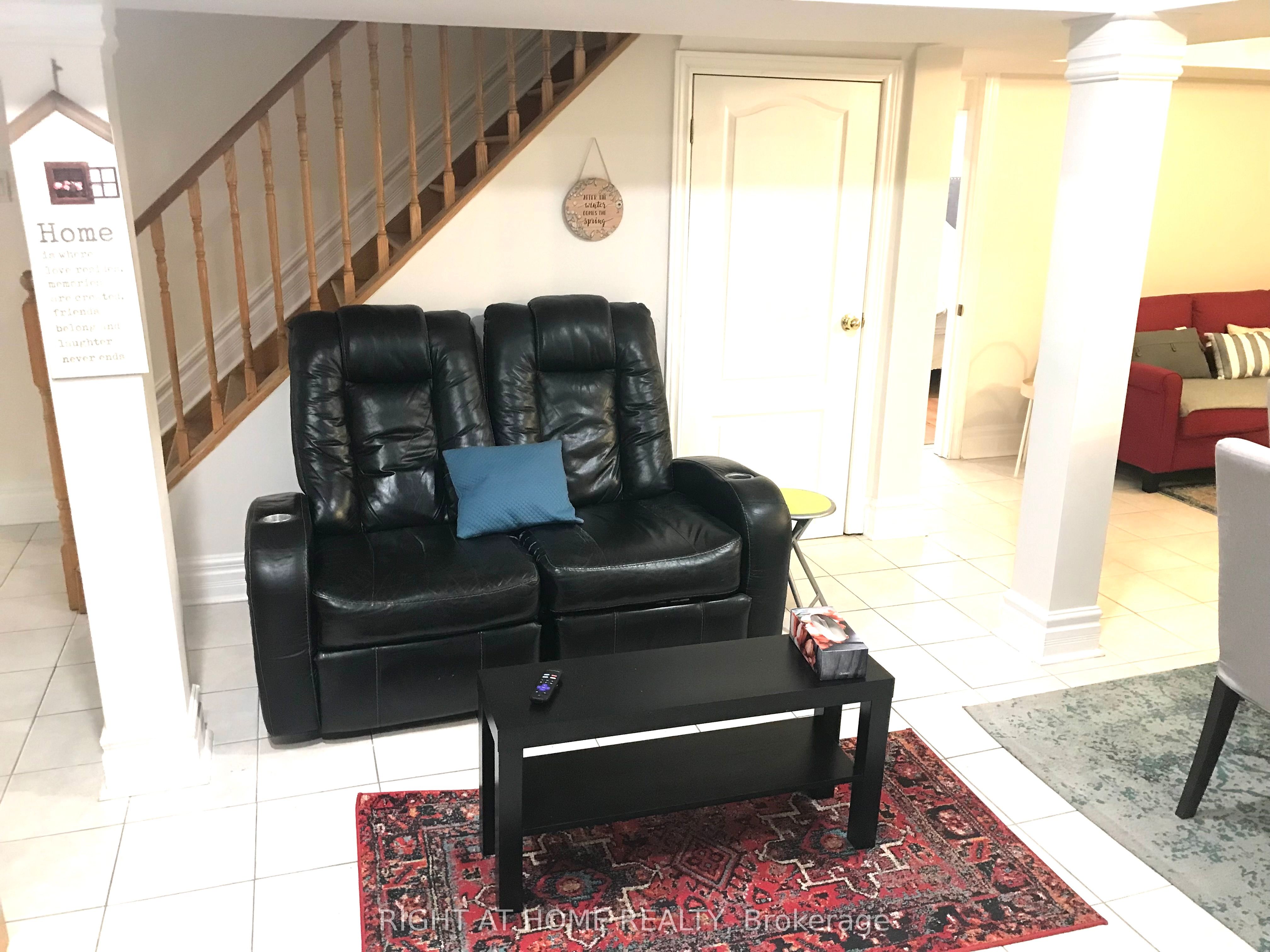 289 Laurentian Avenue Property Photo 11