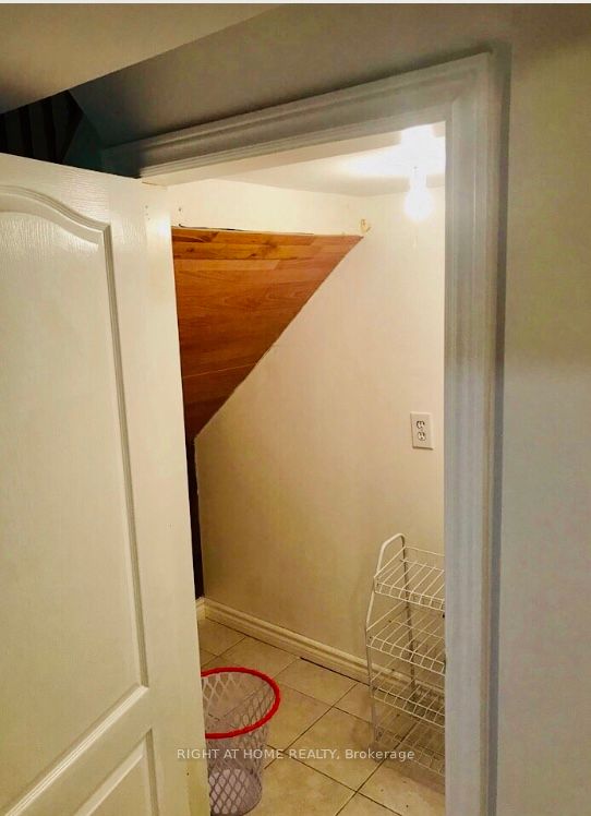 289 Laurentian Avenue Property Photo 13