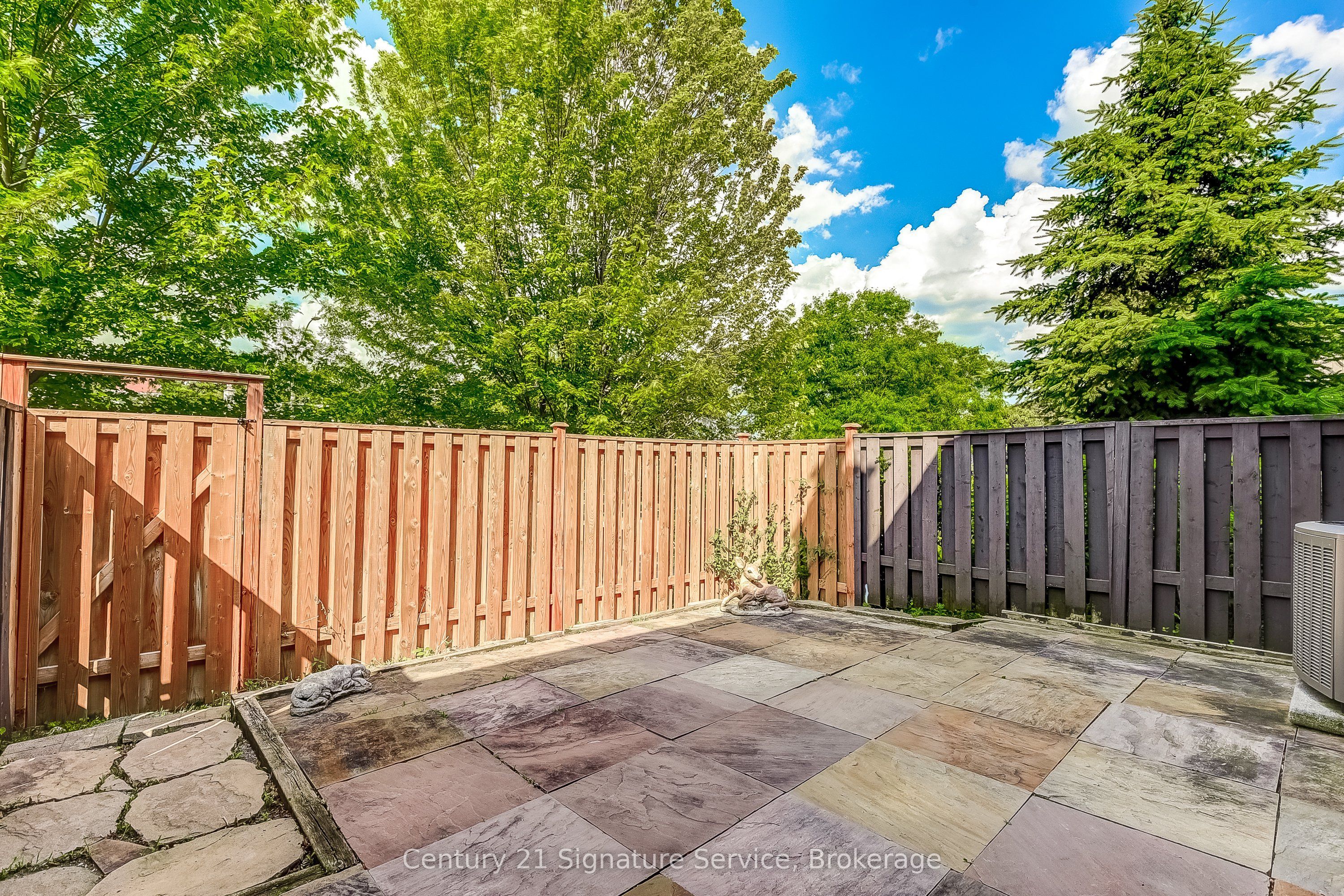 1951 Rathburn Road E 171 Property Photo 45