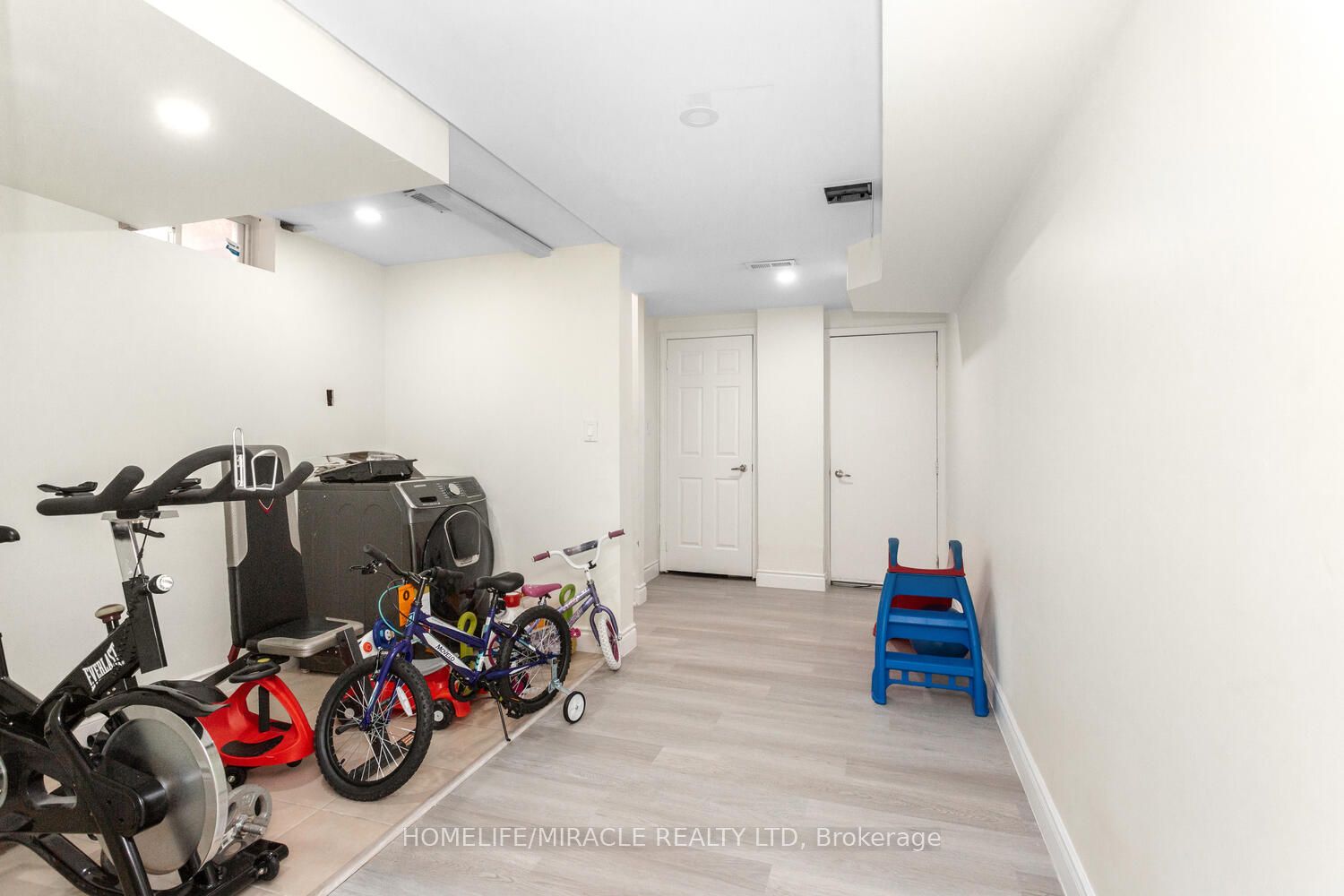 45 Boundbrook Drive Property Photo 41