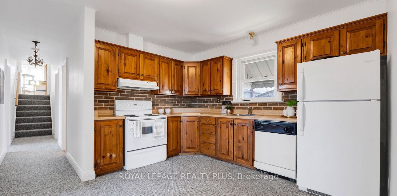 676 Walker's Line Property Photo 12