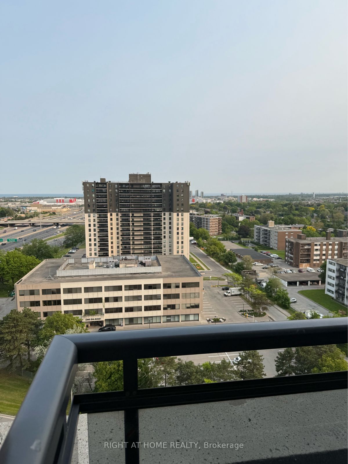 #3212 - 30 Shore Breeze Drive Property Photo 14