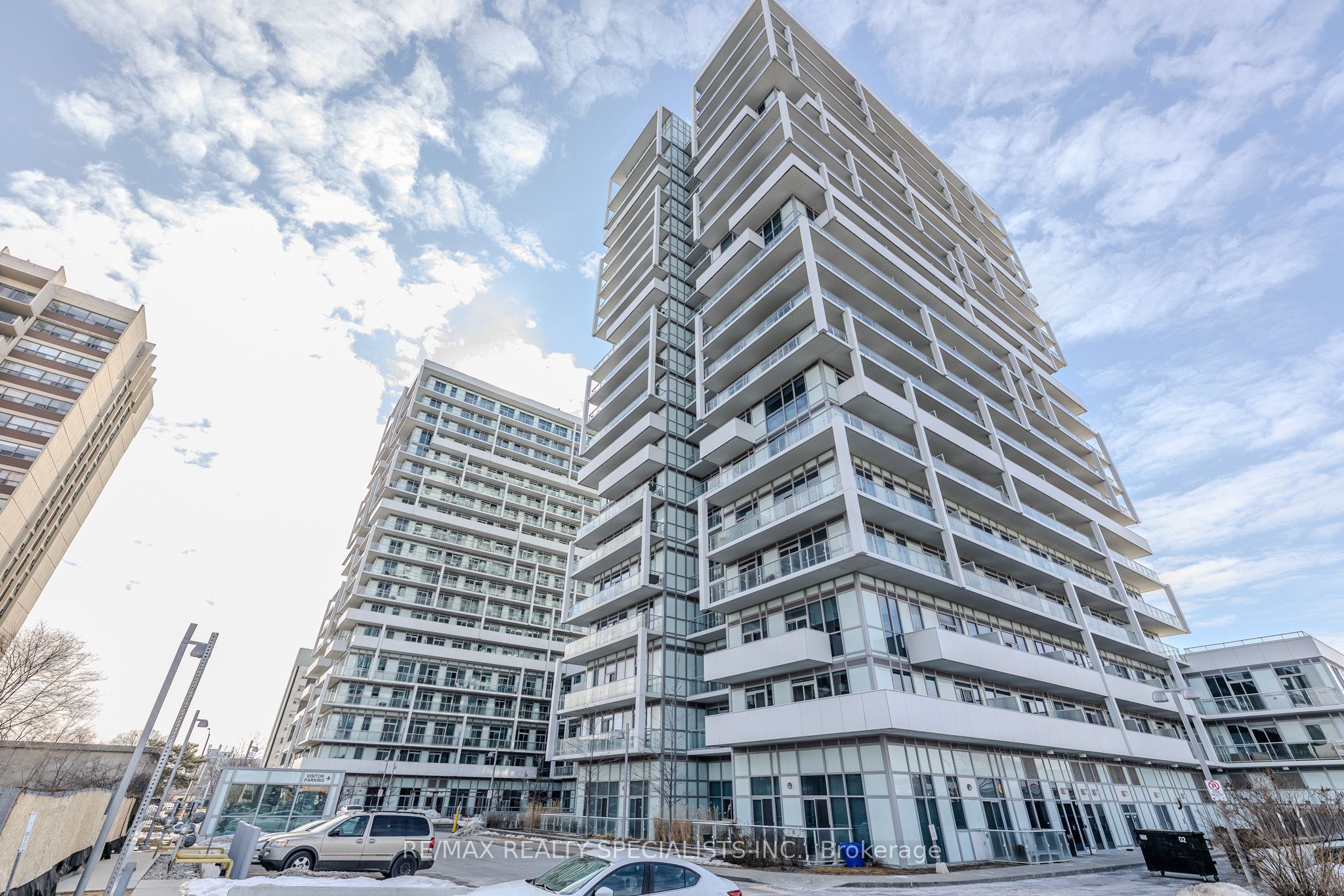 #1002 - 65 Speers Road Property Photo 1