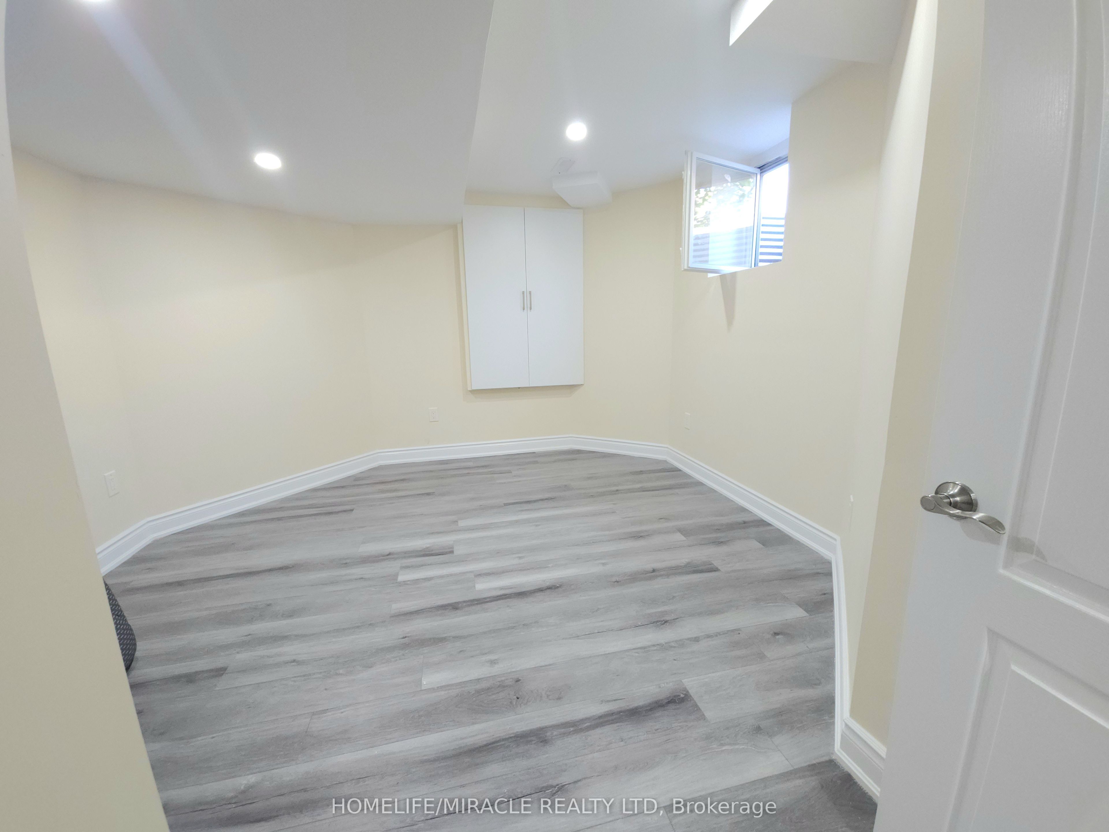 737 Megson Terrace Property Photo 13