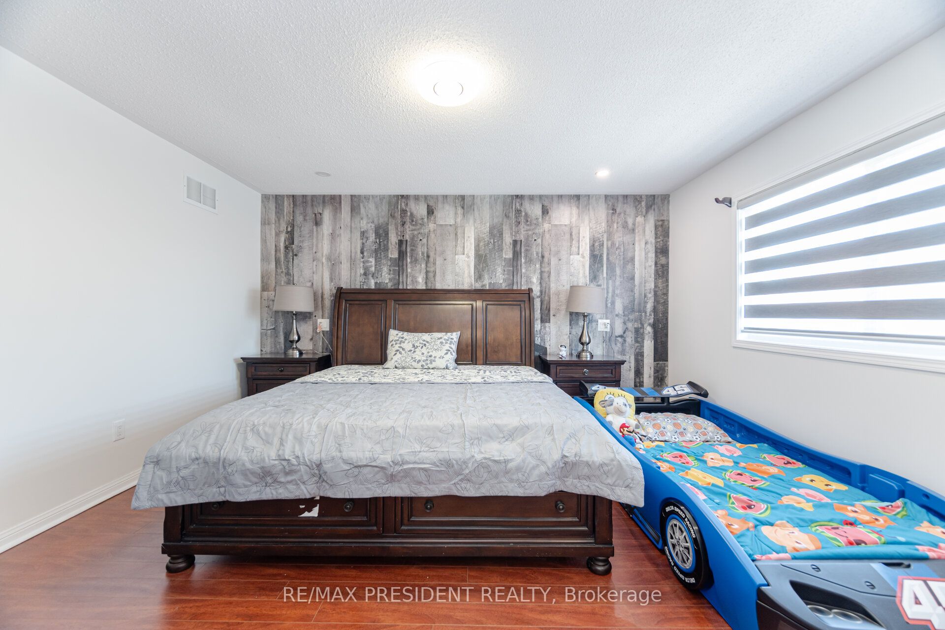 58 Frontenac Crescent Property Photo 24