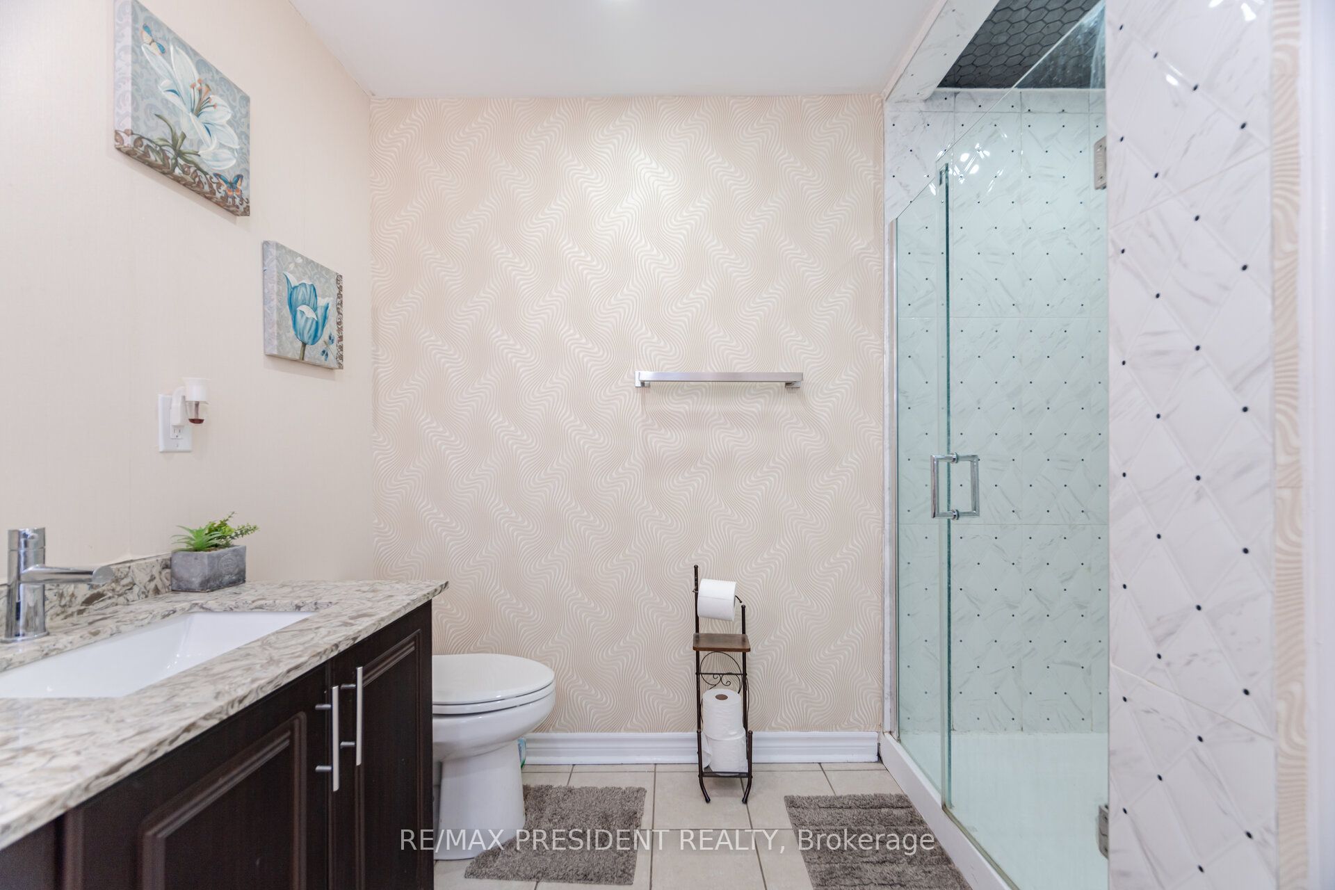 58 Frontenac Crescent Property Photo 27
