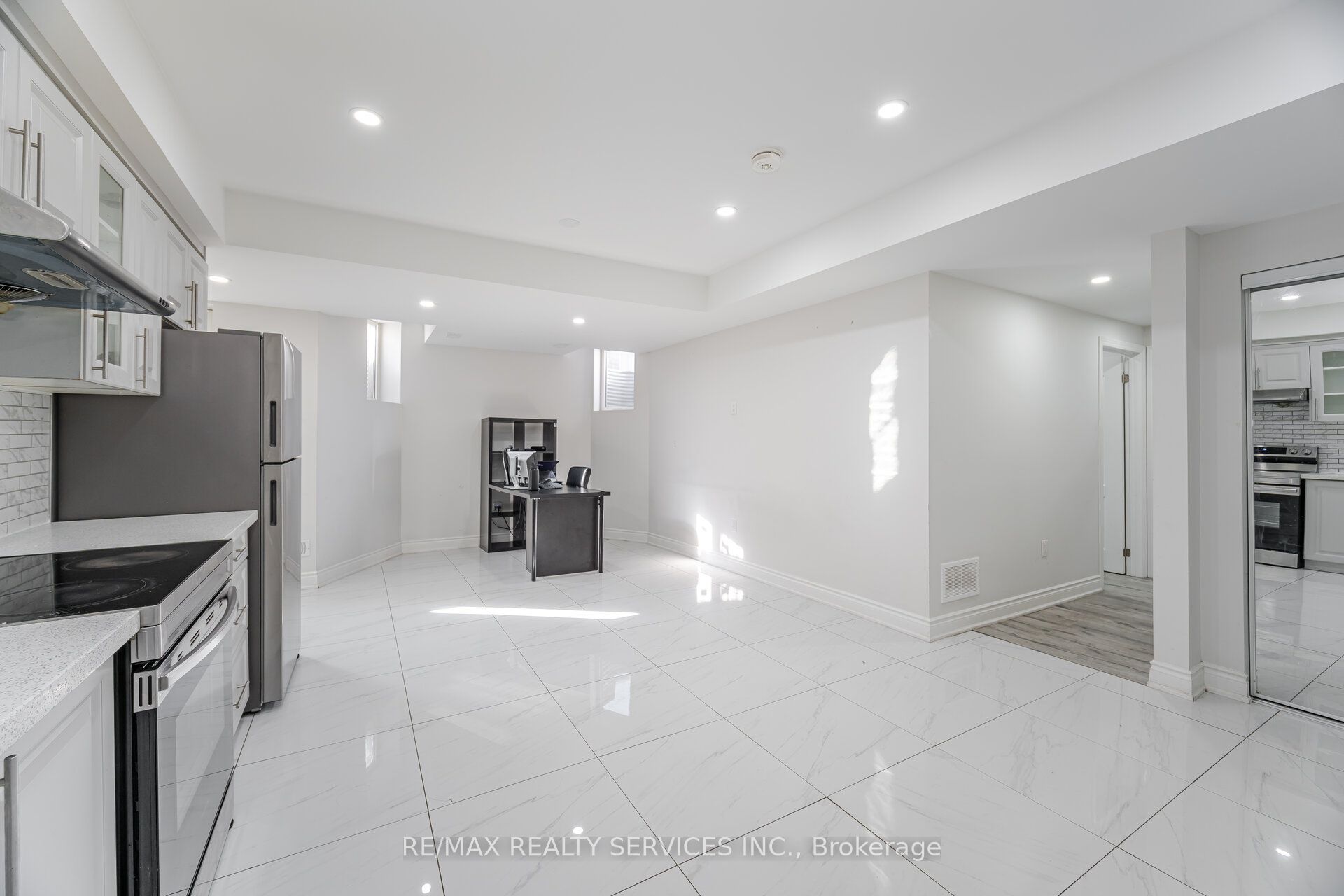 16 Venue Road Property Photo 48