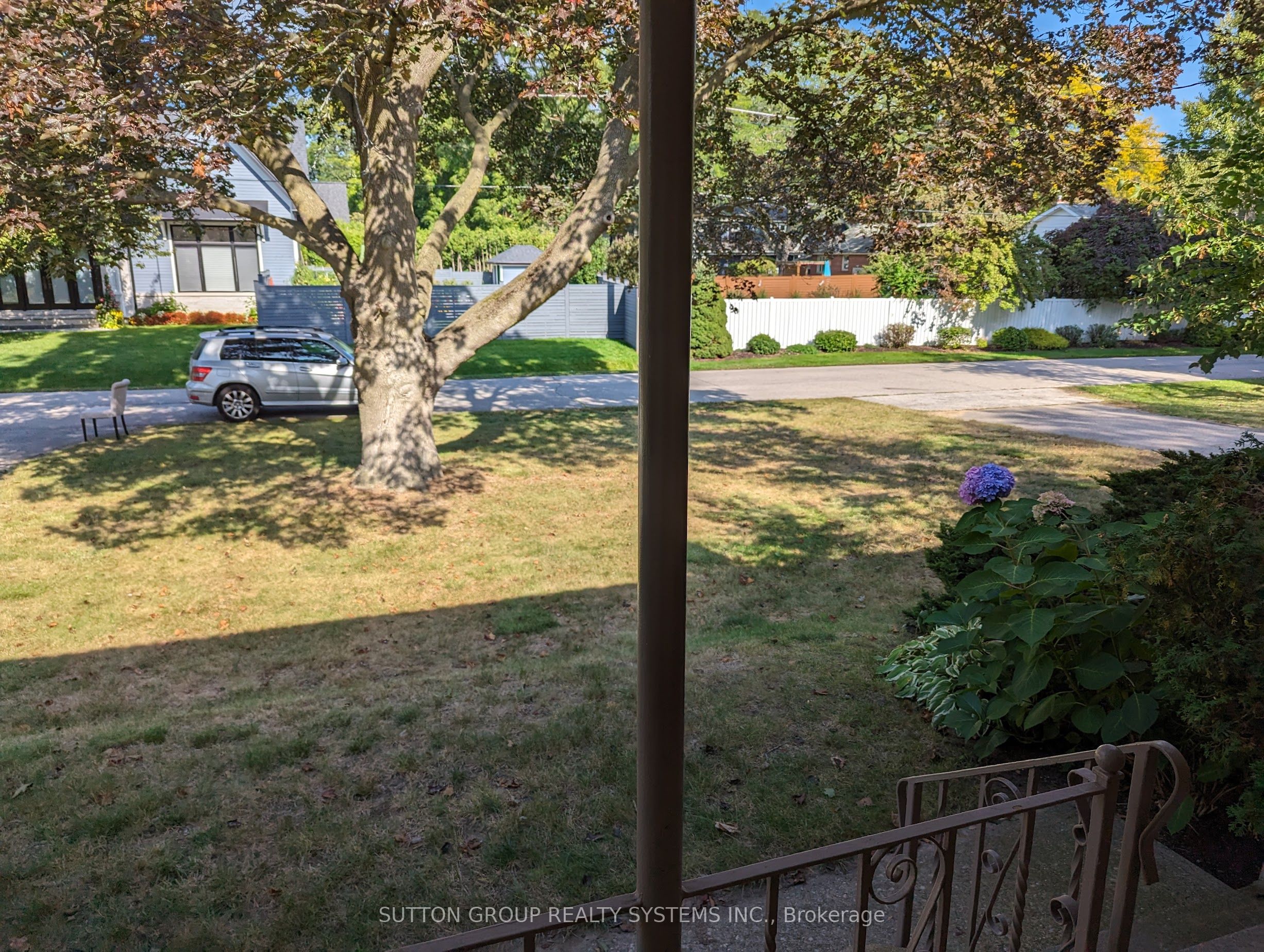 1292 Twin Oaks Dell N/a Property Photo 6