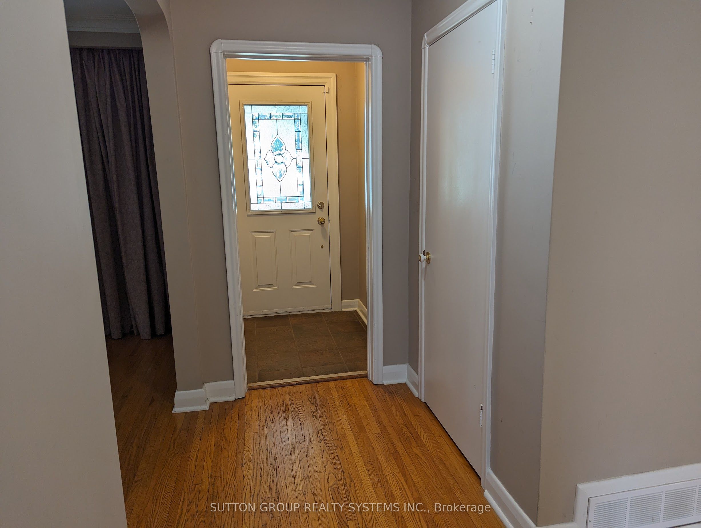 1292 Twin Oaks Dell N/a Property Photo 7