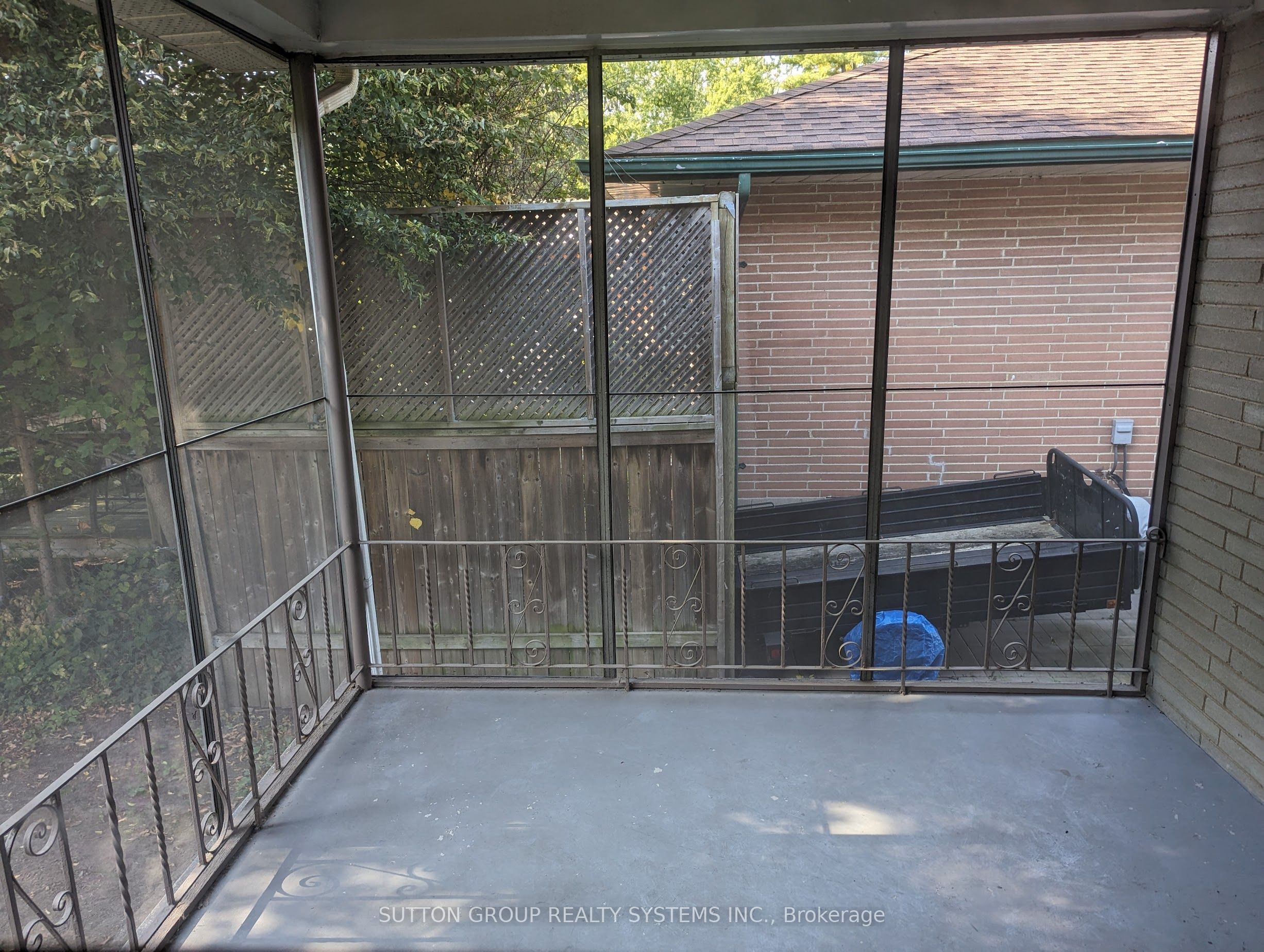 1292 Twin Oaks Dell N/a Property Photo 14