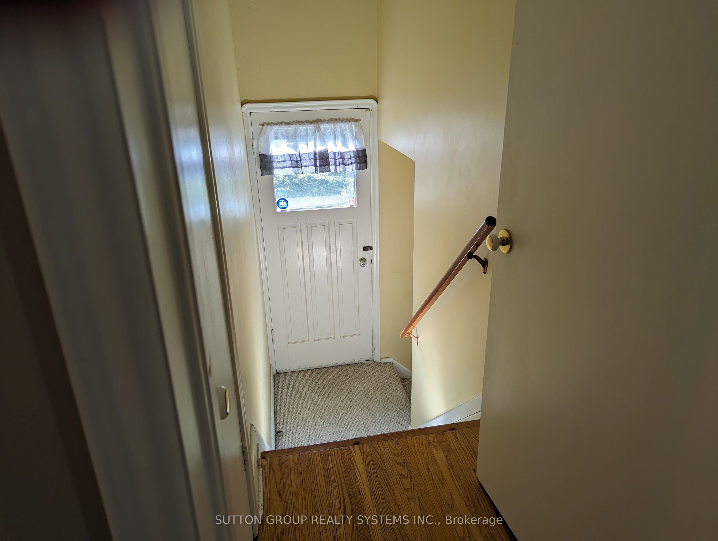 1292 Twin Oaks Dell N/a Property Photo 15