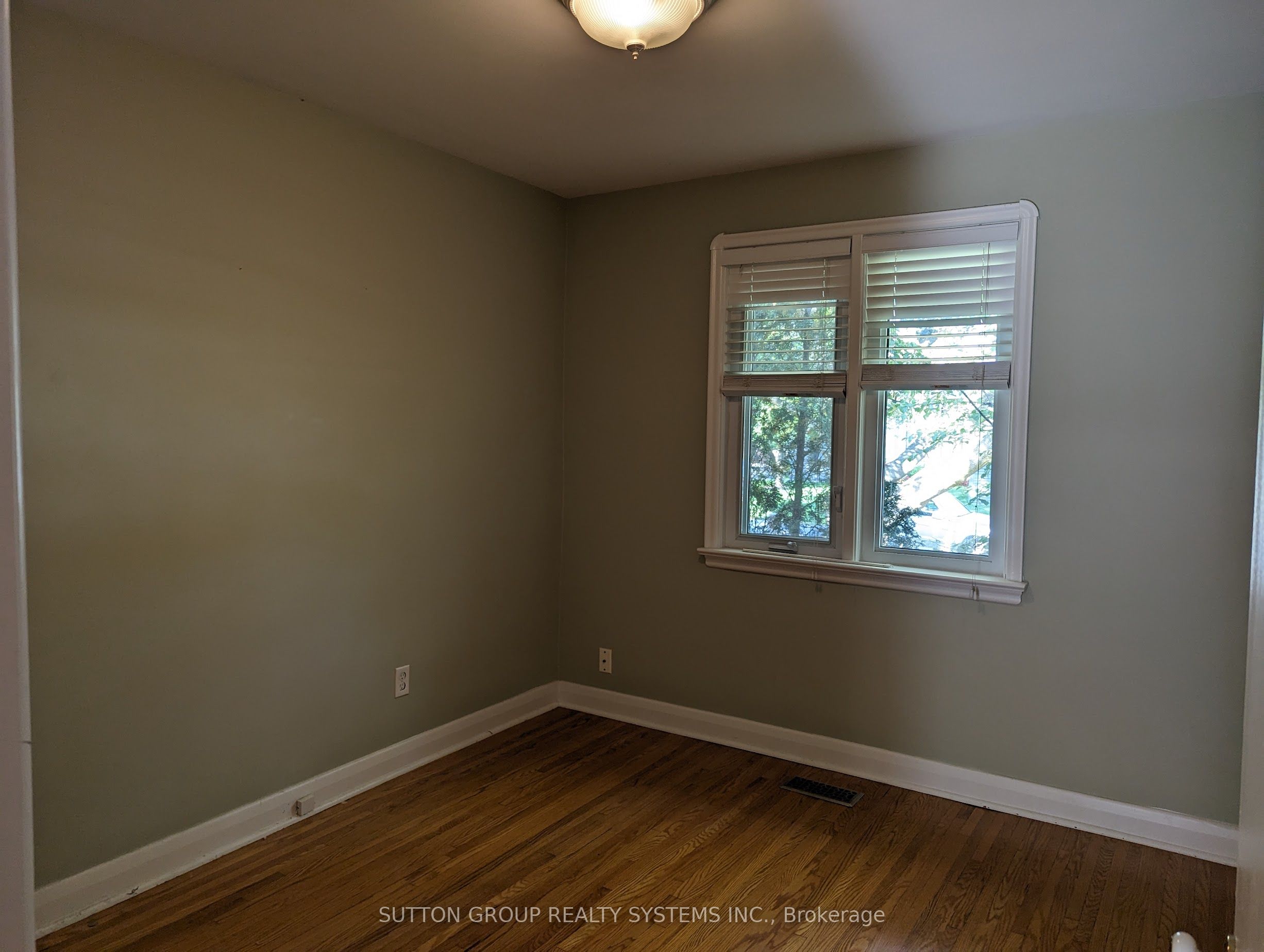 1292 Twin Oaks Dell N/a Property Photo 17
