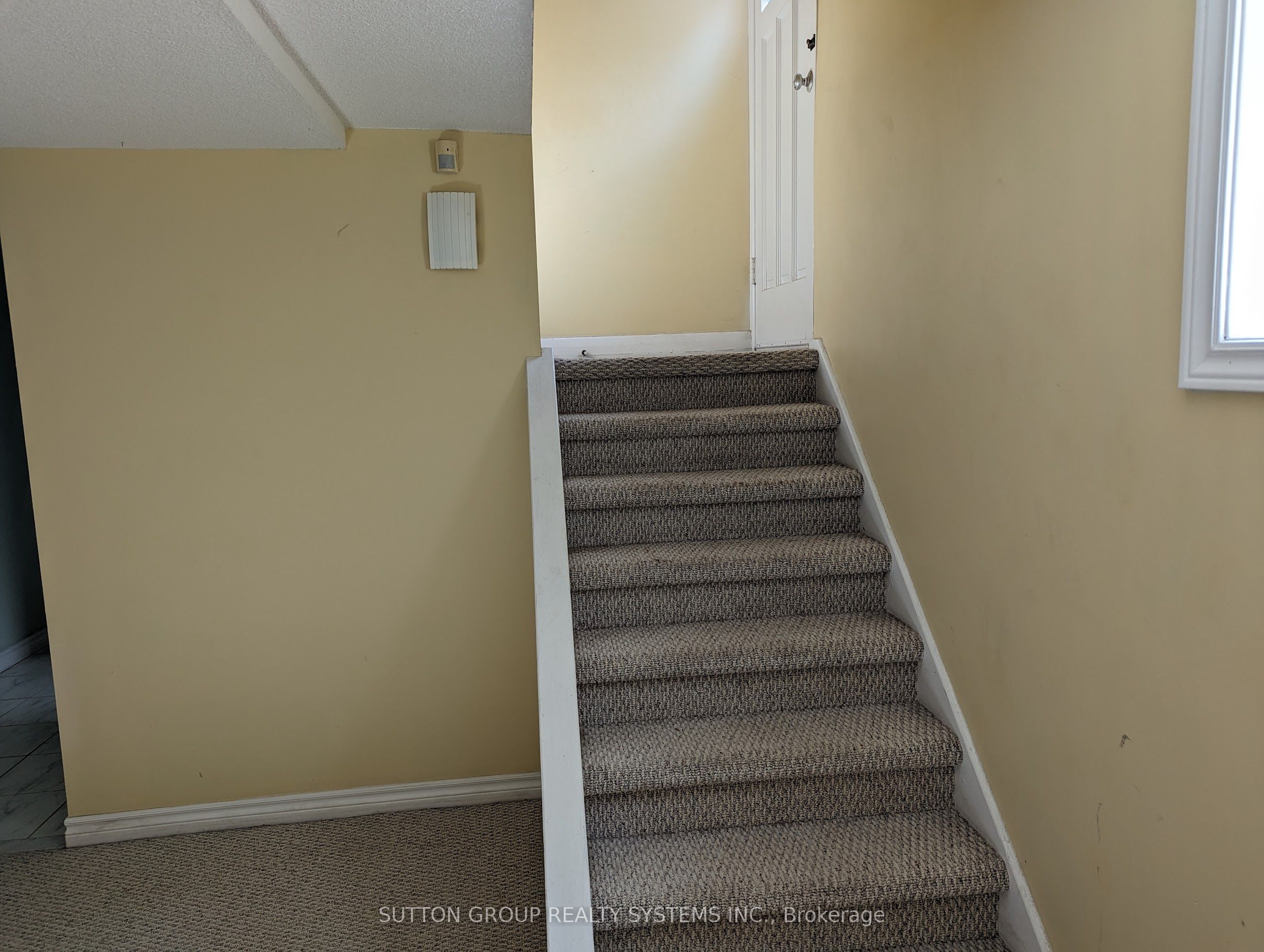 1292 Twin Oaks Dell N/a Property Photo 23