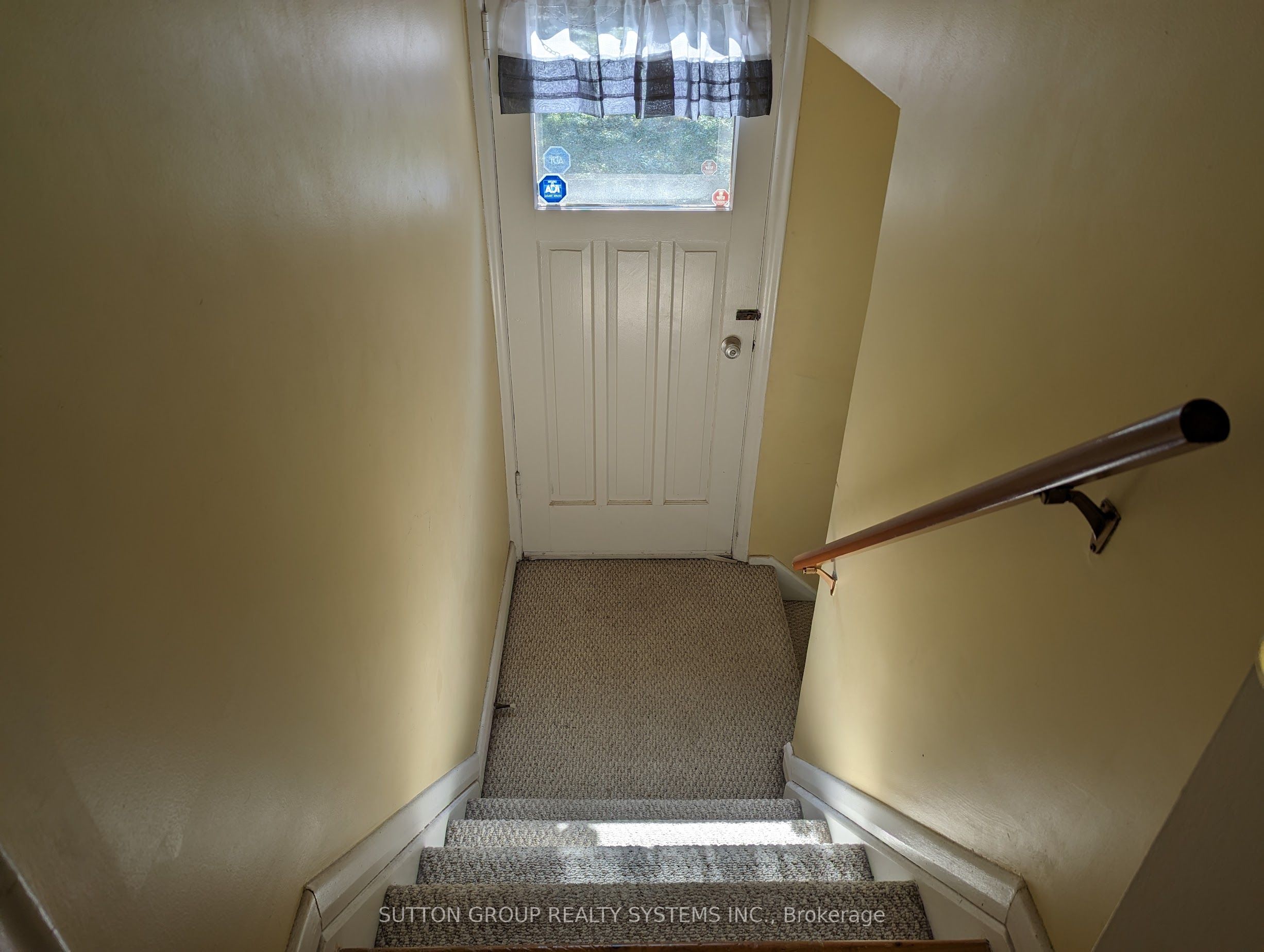 1292 Twin Oaks Dell N/a Property Photo 24