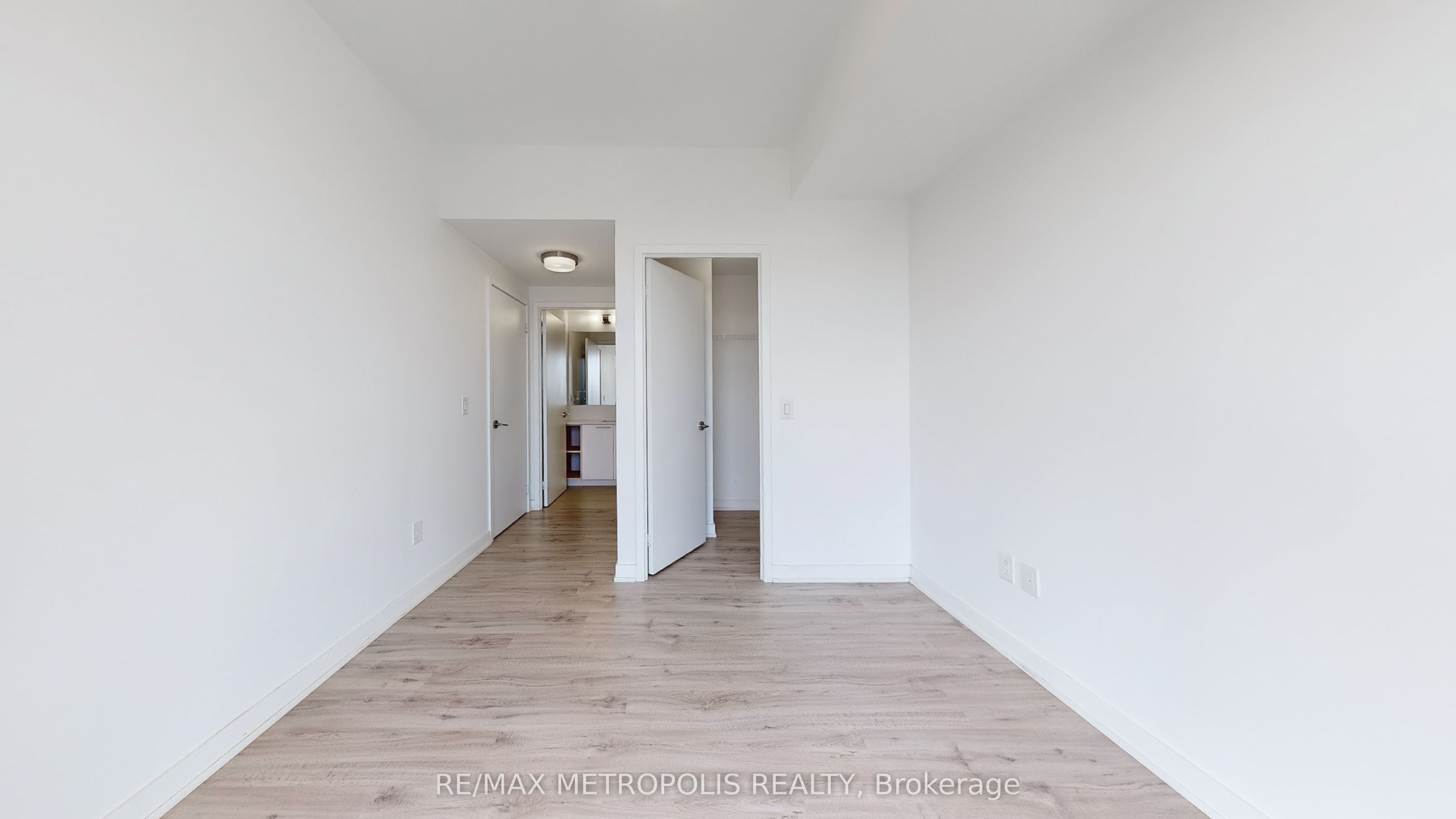 3005 Pine Glen Road 508 Property Photo 17