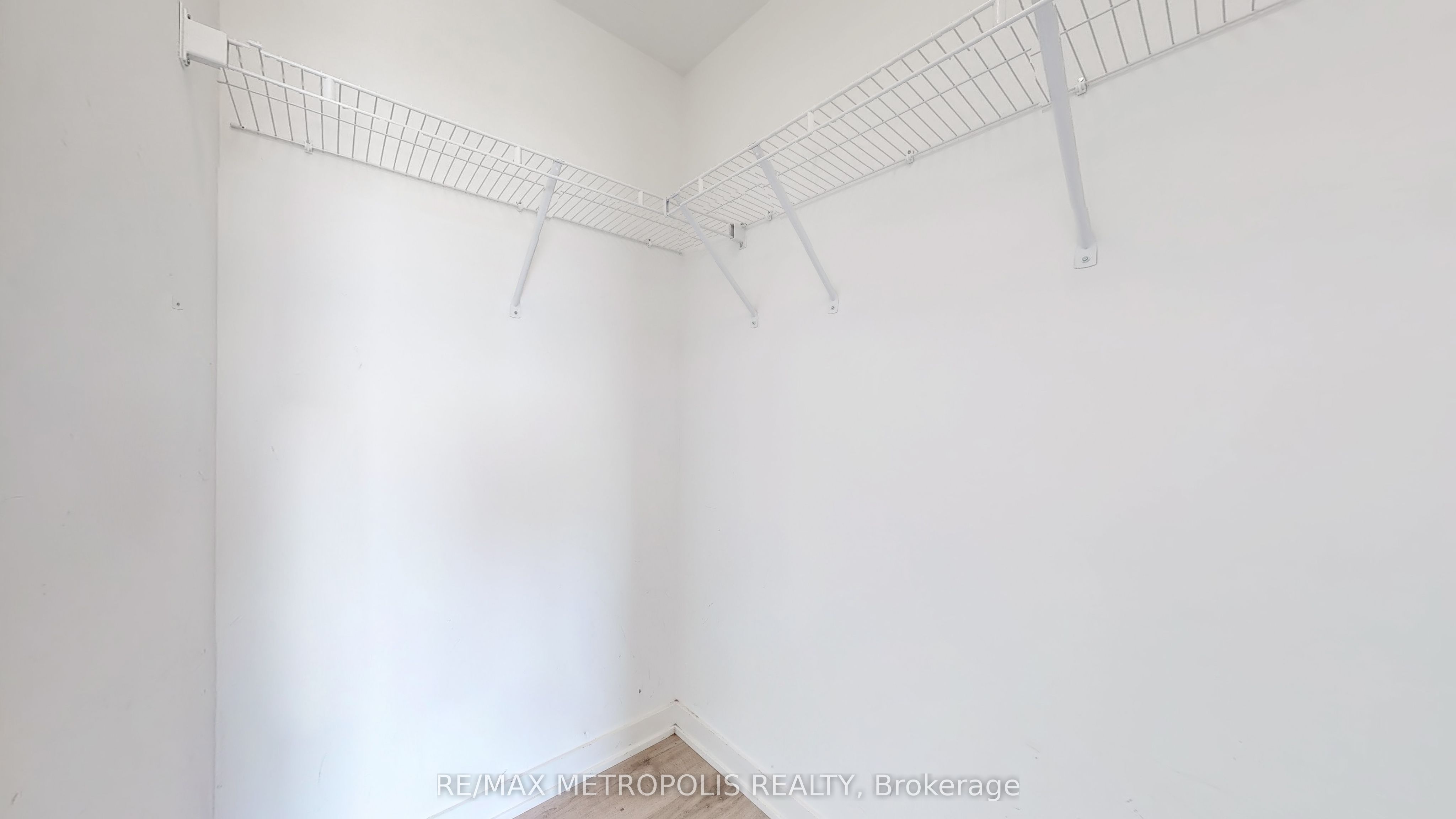 3005 Pine Glen Road 508 Property Photo 18