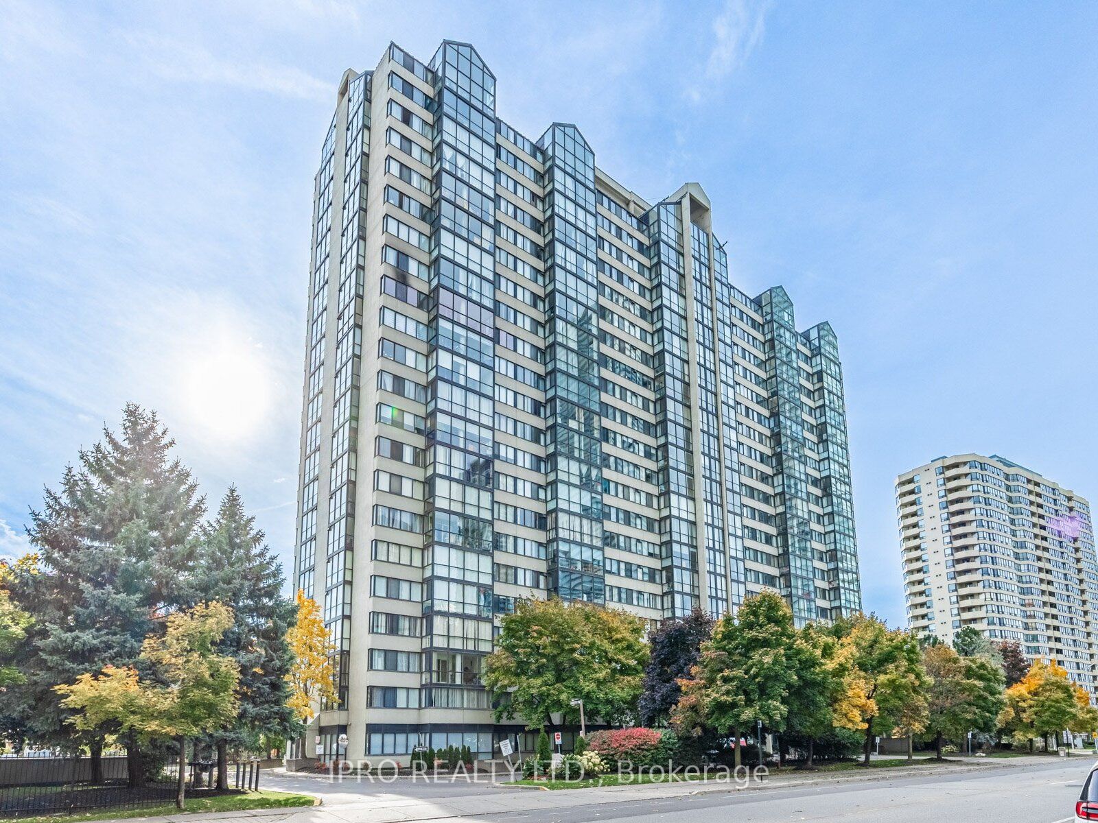 #1806 - 350 Webb Drive Property Photo 1