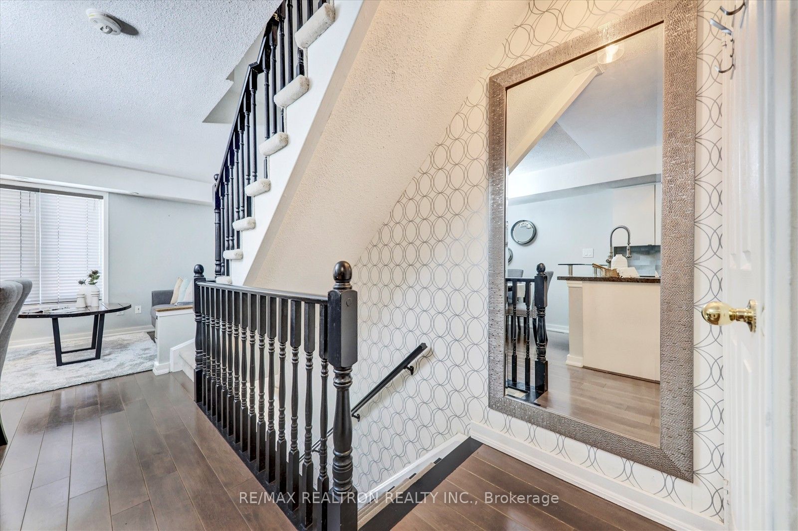35 Foundry Avenue 34 Property Photo 6