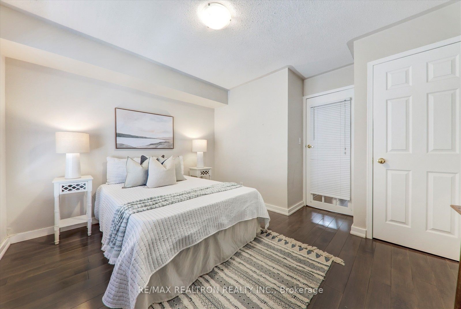 35 Foundry Avenue 34 Property Photo 7