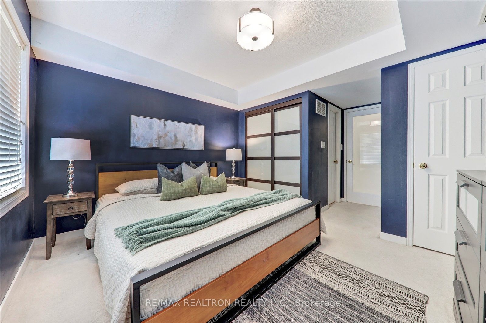 35 Foundry Avenue 34 Property Photo 21