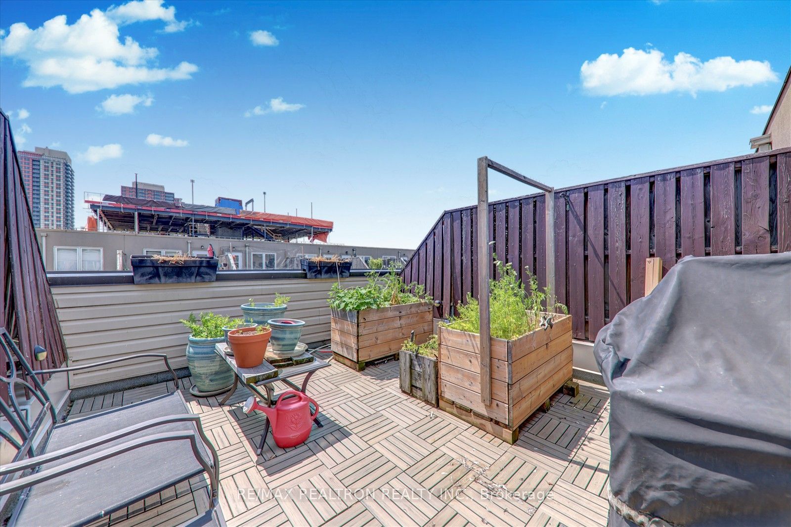 35 Foundry Avenue 34 Property Photo 32