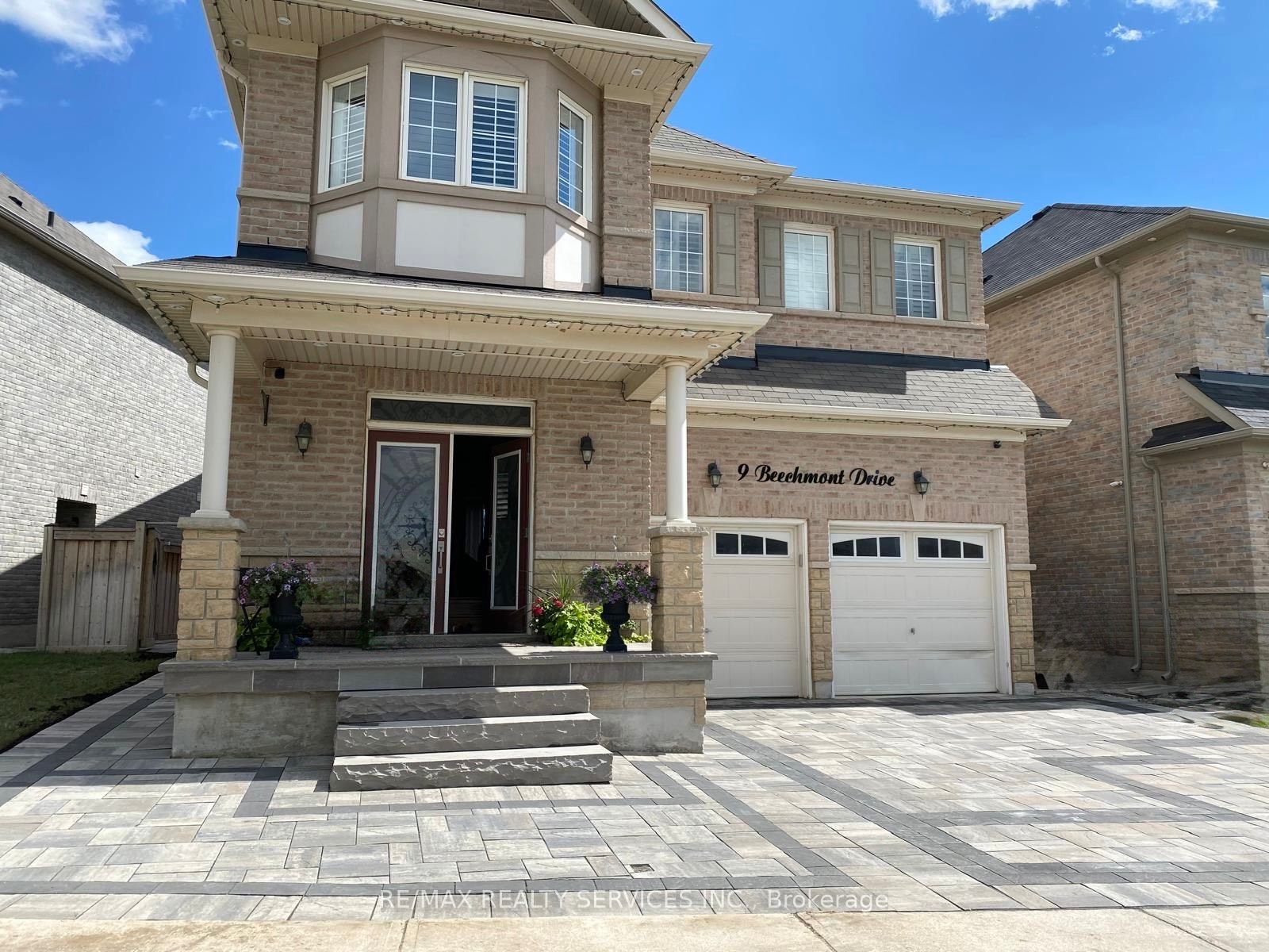 9 Beechmont Drive Property Photo 2