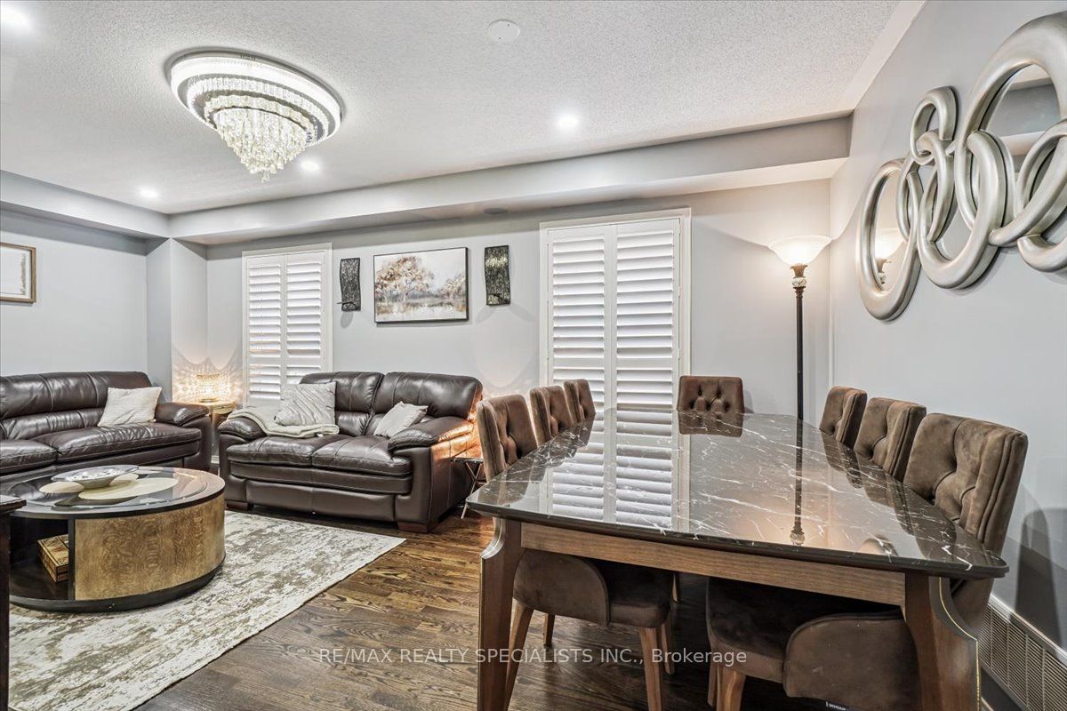 3433 Sunlight Street Property Photo 8