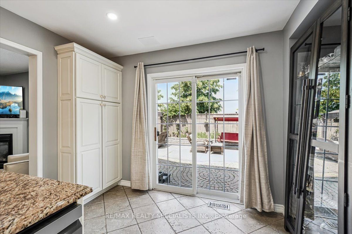 3433 Sunlight Street Property Photo 15