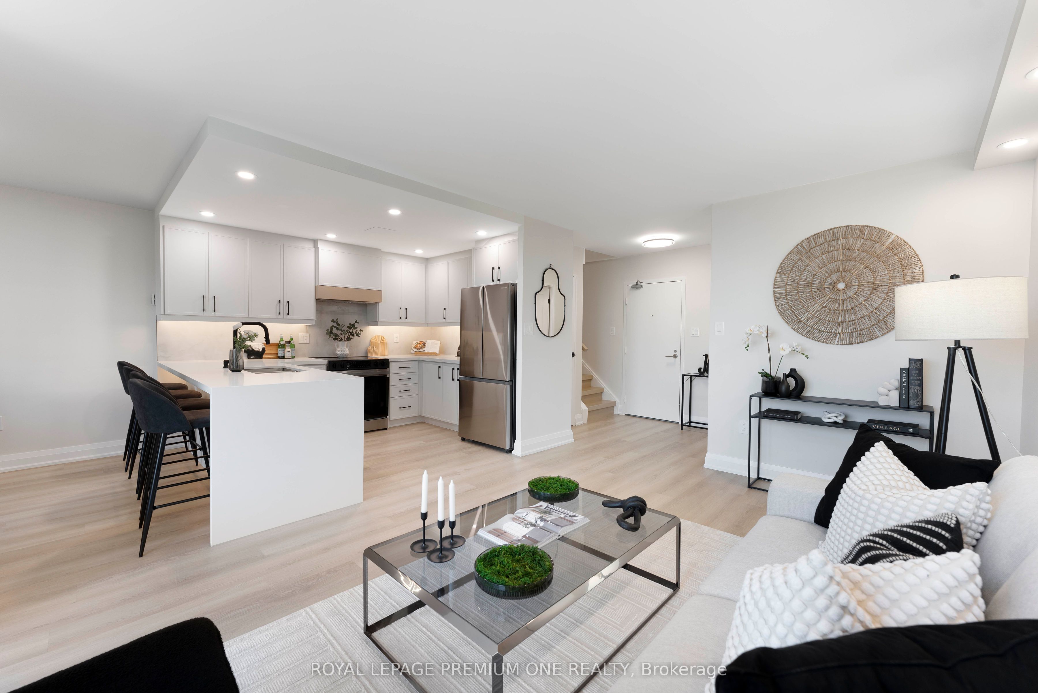 #608 - 60 Southport Street Property Photo 1