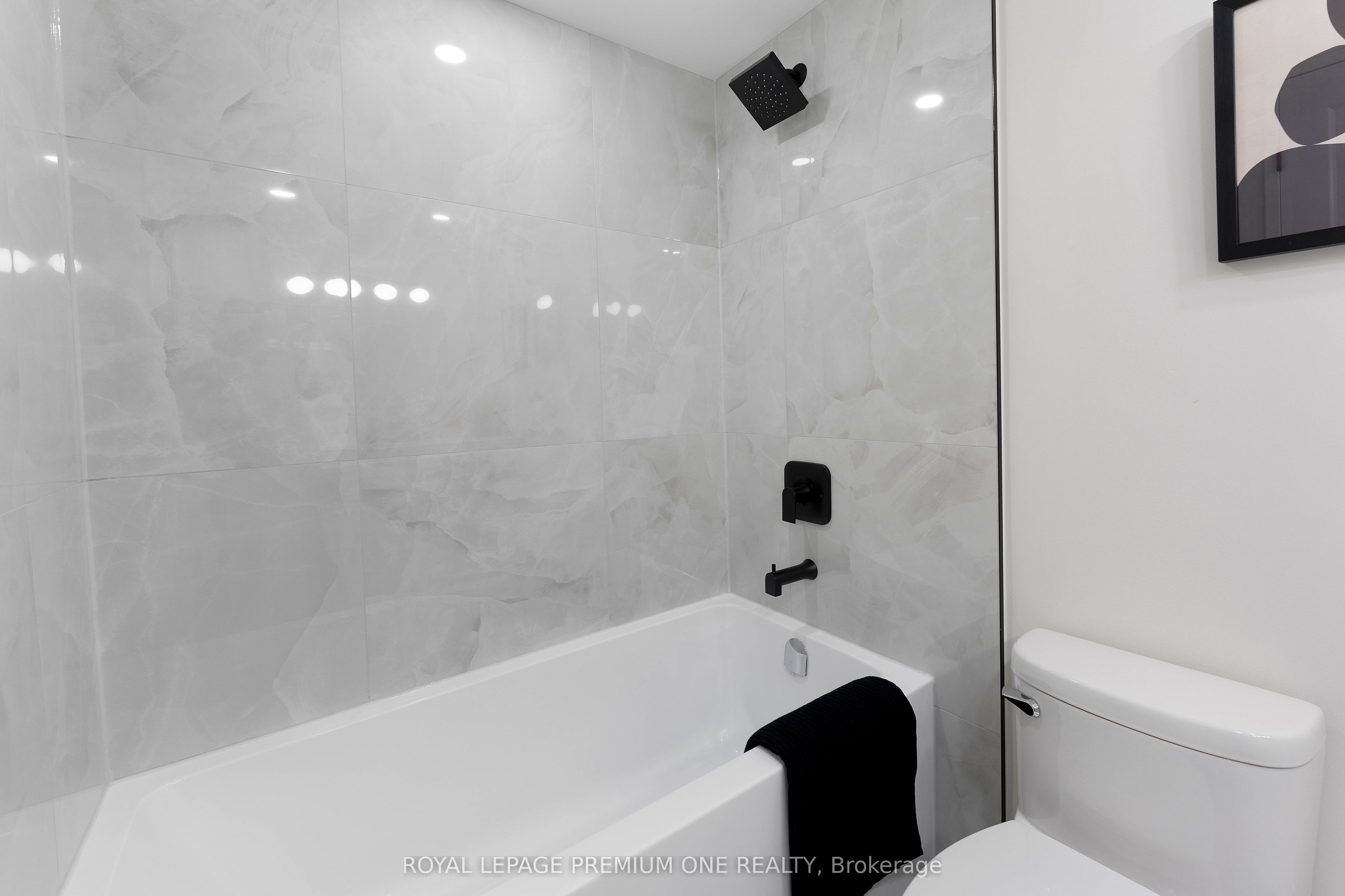 #608 - 60 Southport Street Property Photo 21