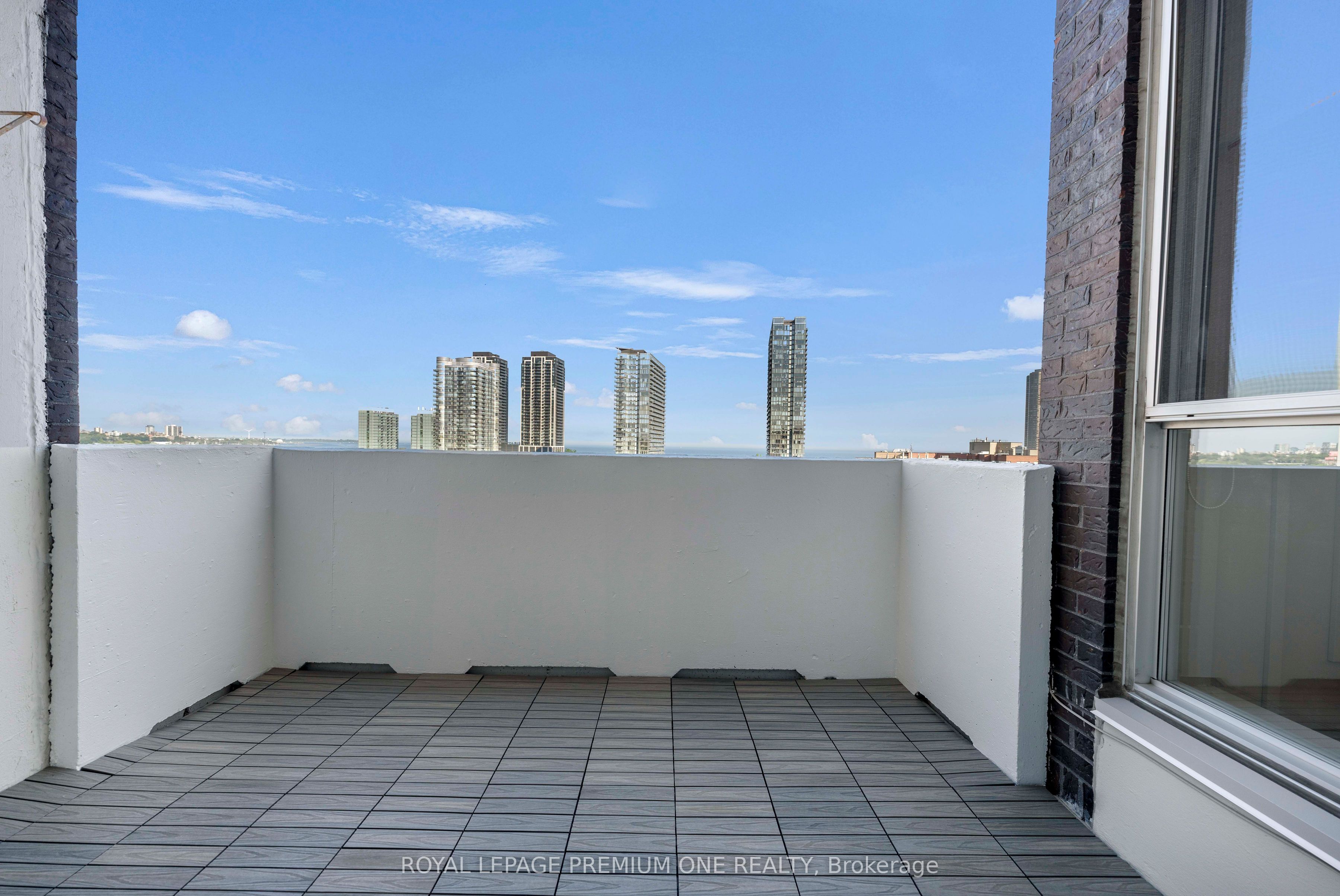 #608 - 60 Southport Street Property Photo 29