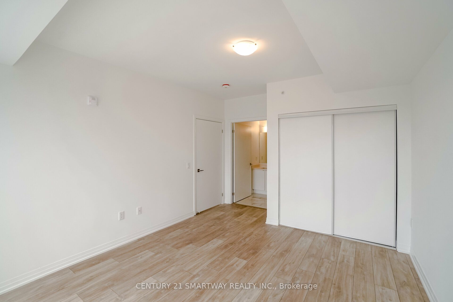 408 Browns Line 414 Property Photo 17