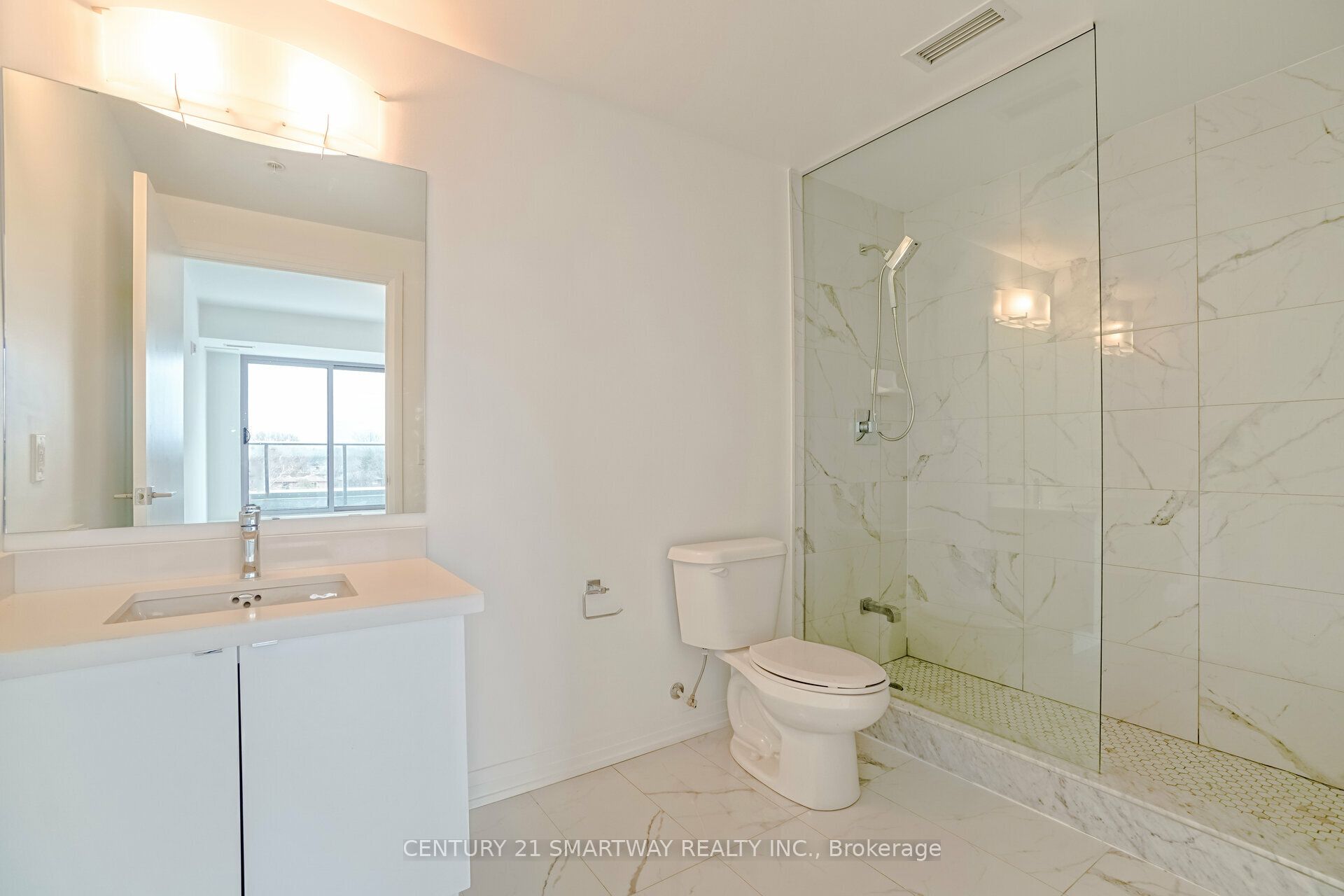 408 Browns Line 414 Property Photo 19