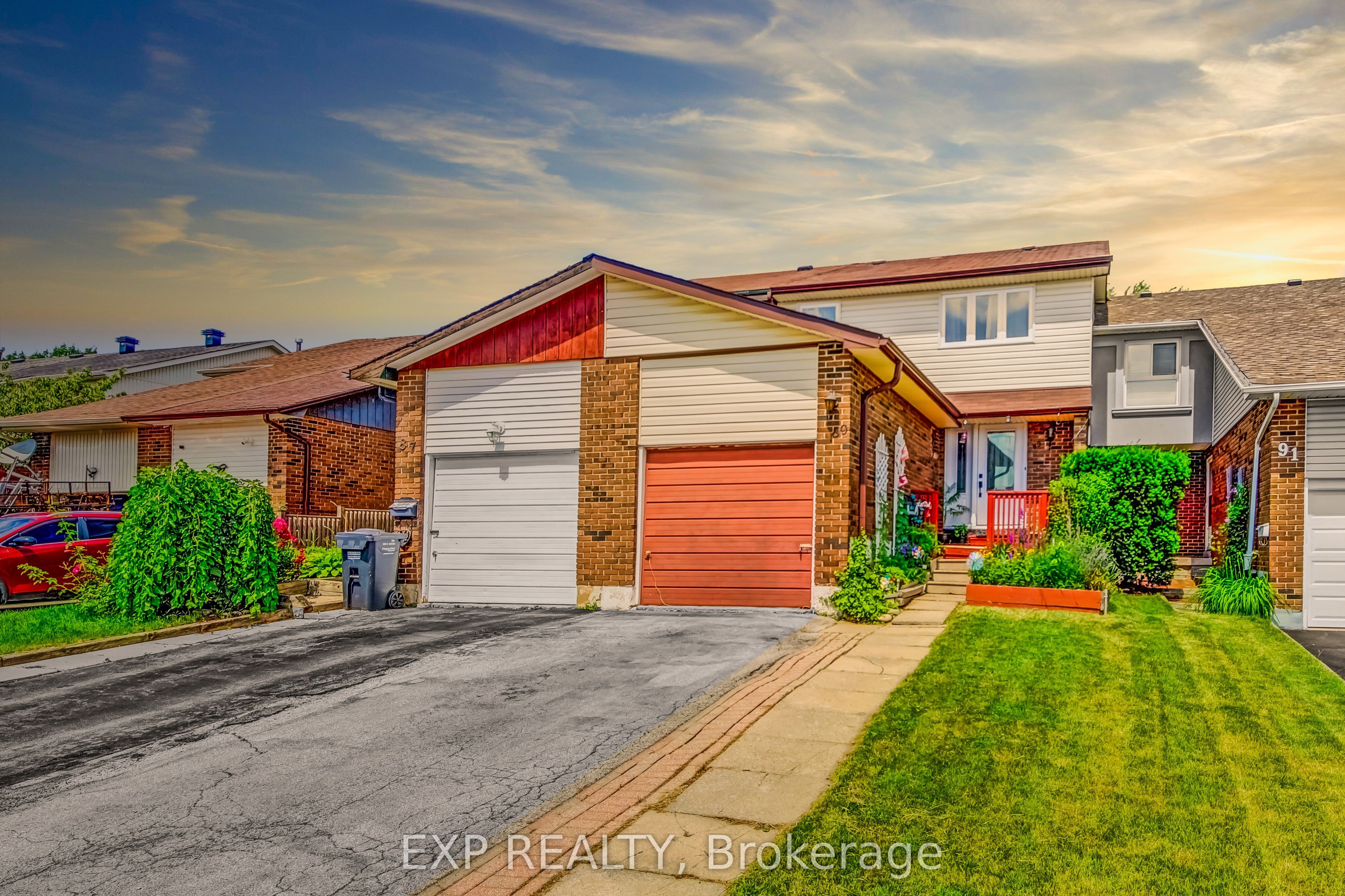 89 Kingswood Drive Property Photo 1