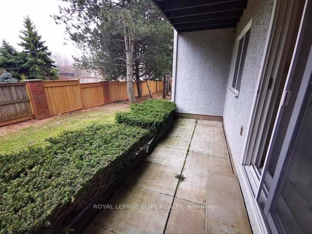 #714 - 1450 Glen Abbey Gate Property Photo 2