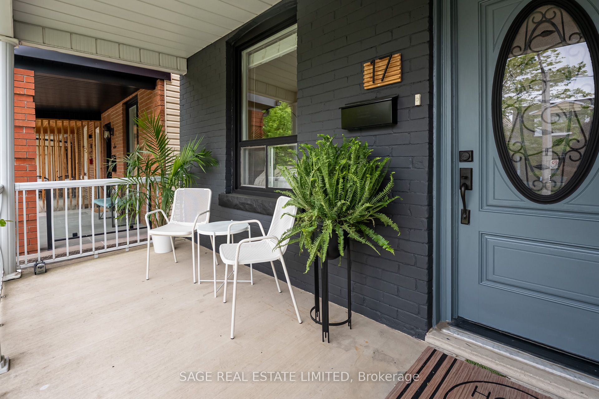 #upper - 17 Hugo Avenue Property Photo 2