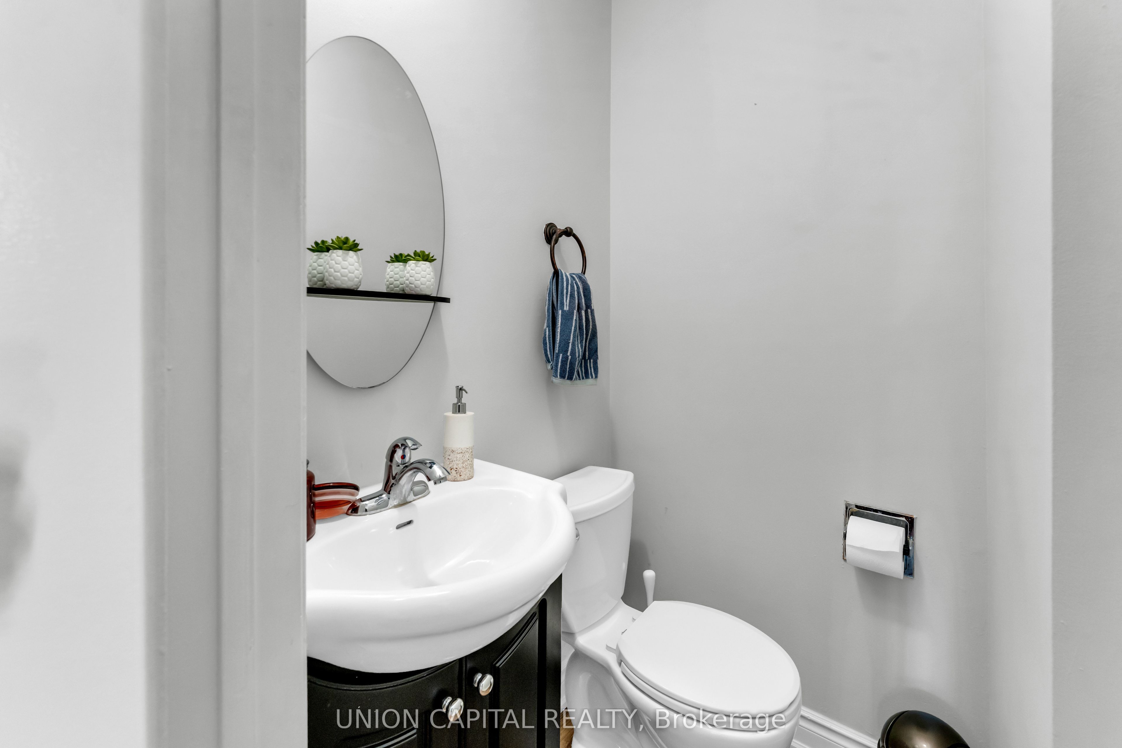 7123 Cadiz Crescent Property Photo 18