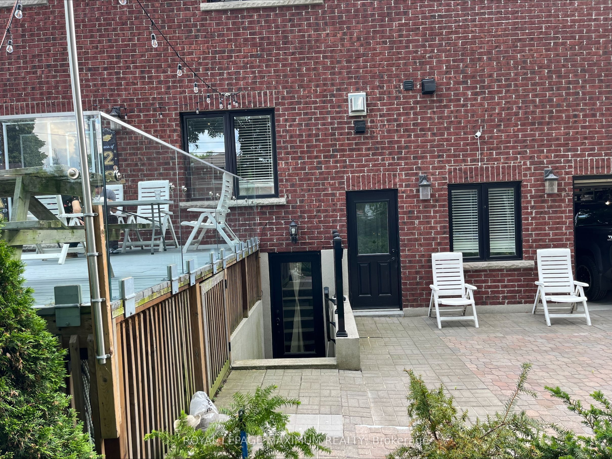 84 Enfield Avenue Basement Property Photo 18